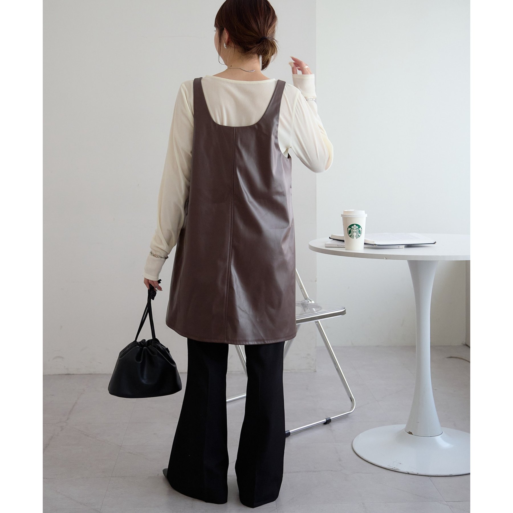 フェイクレザーノースリチュニック | ファッション通販サイト NUGU