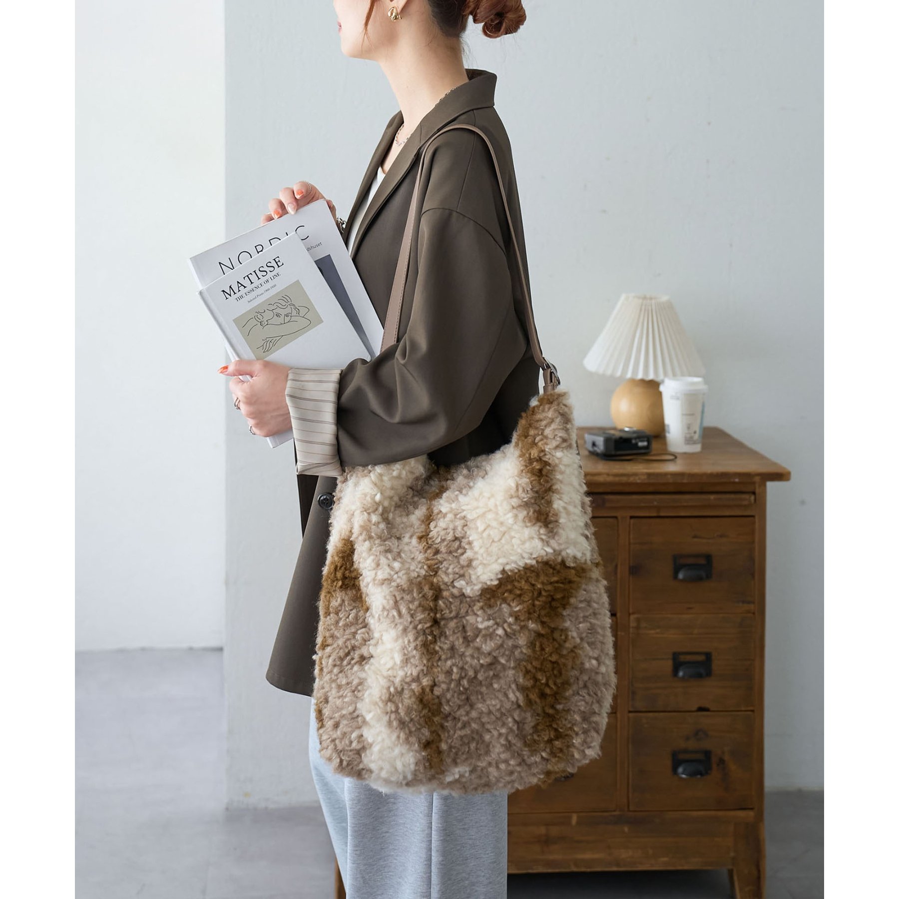 ボアビッグショルダーバッグ | ファッション通販サイト NUGU