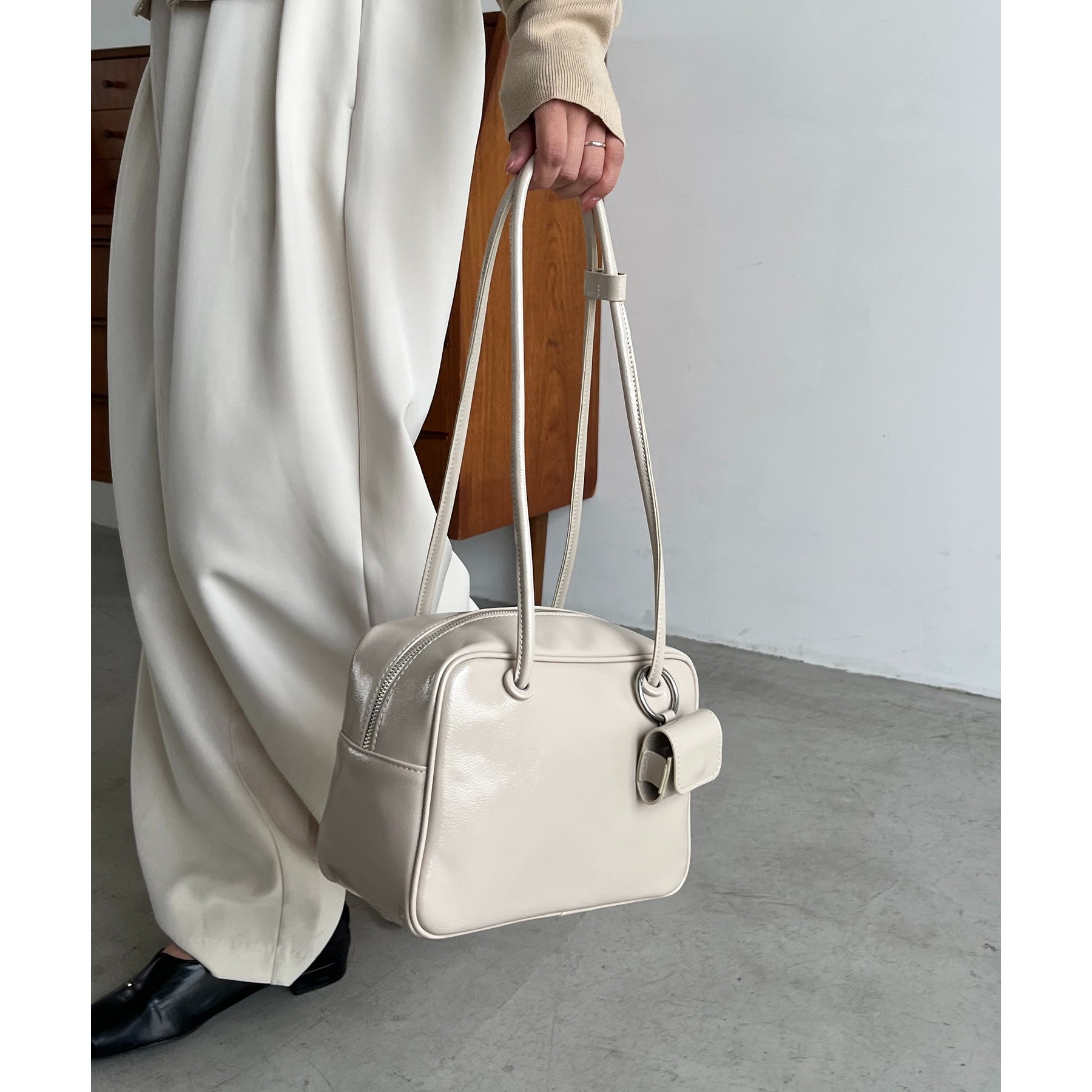 クレージュ　エナメル　ハンドバッグ　ボストンバッグ　ブラック　y2k y2k 平成 ギャル 平成ファッション クレージュ エナメルミニボストン