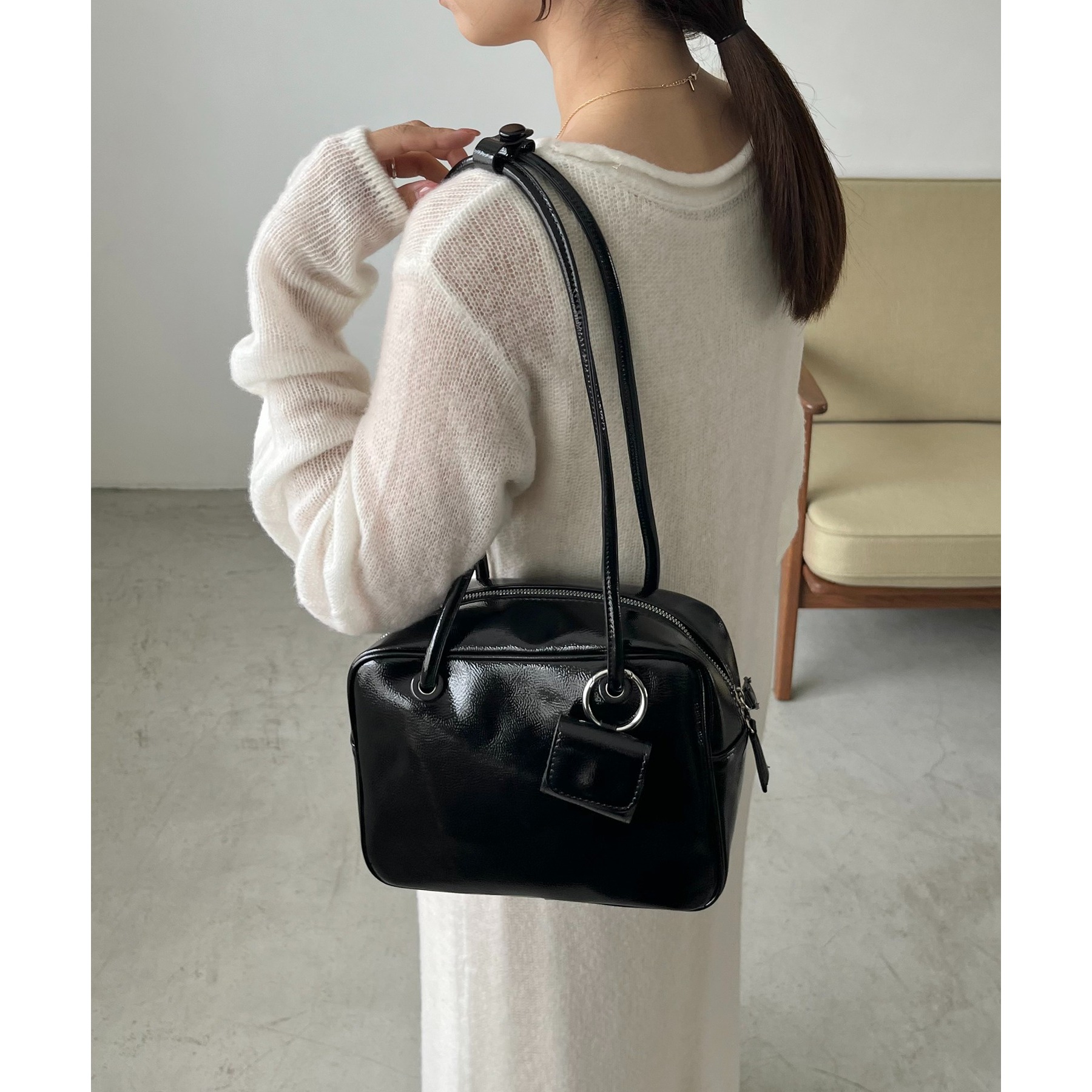 エナメルスクエアボストンバッグ | ファッション通販サイト NUGU