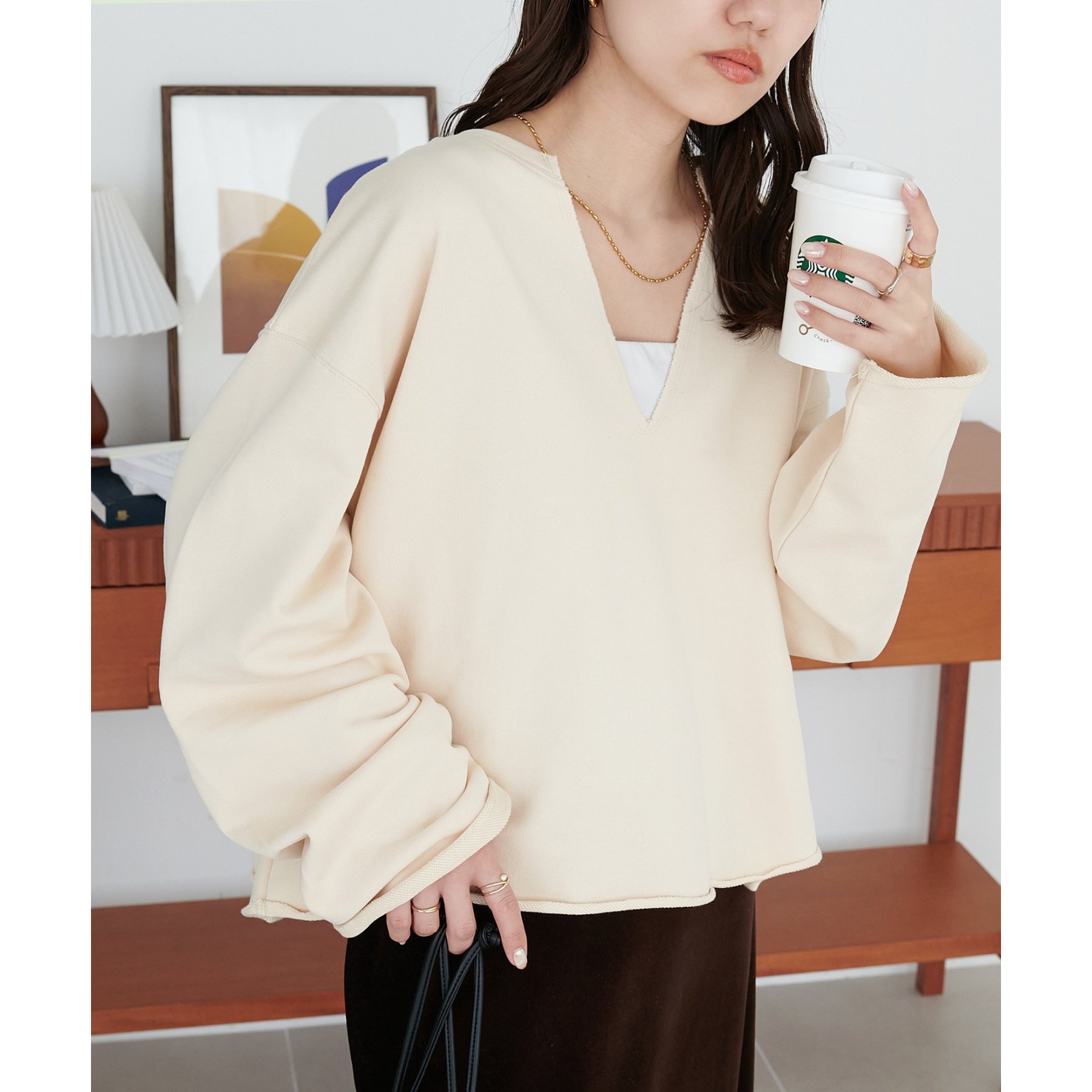 極美品ꕥウィムガゼット 裏毛Vネックプルオーバー ゆったり 日本製 定番 人気 ウィムガゼット 裏毛 Vネック スウェット プルオーバー