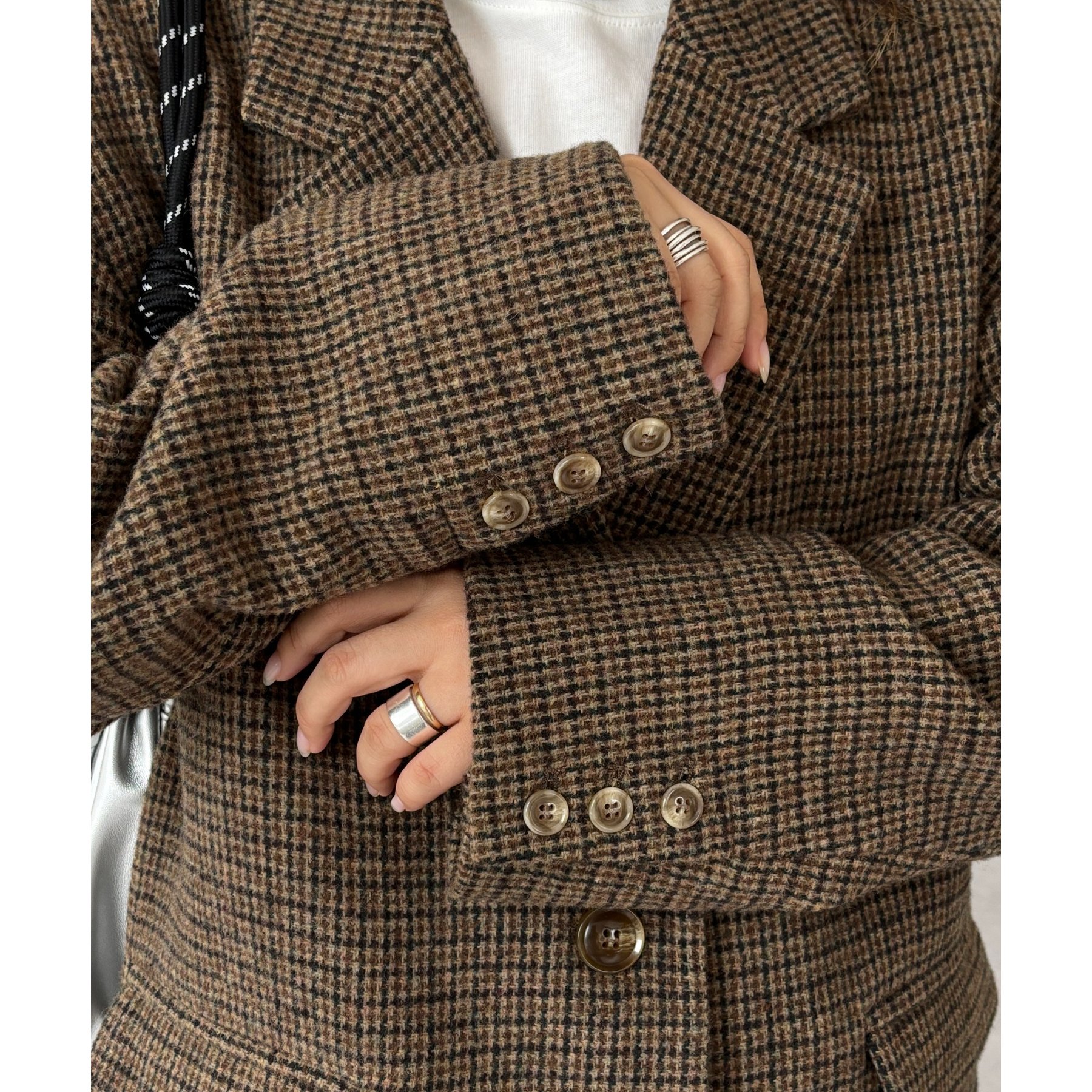 缶バッジ付きツイードテーラードジャケット | ファッション通販サイト NUGU