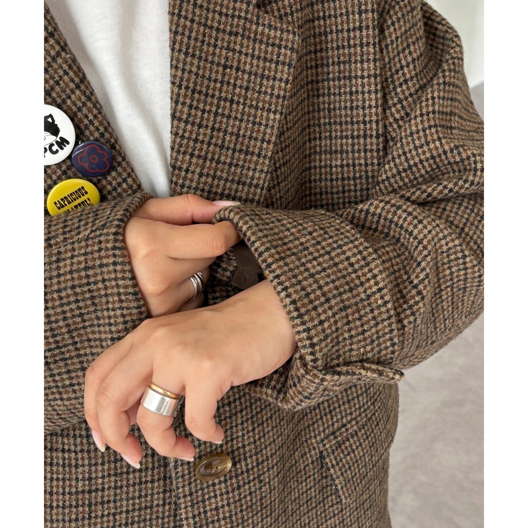 缶バッジ付きツイードテーラードジャケット | ファッション通販サイト NUGU