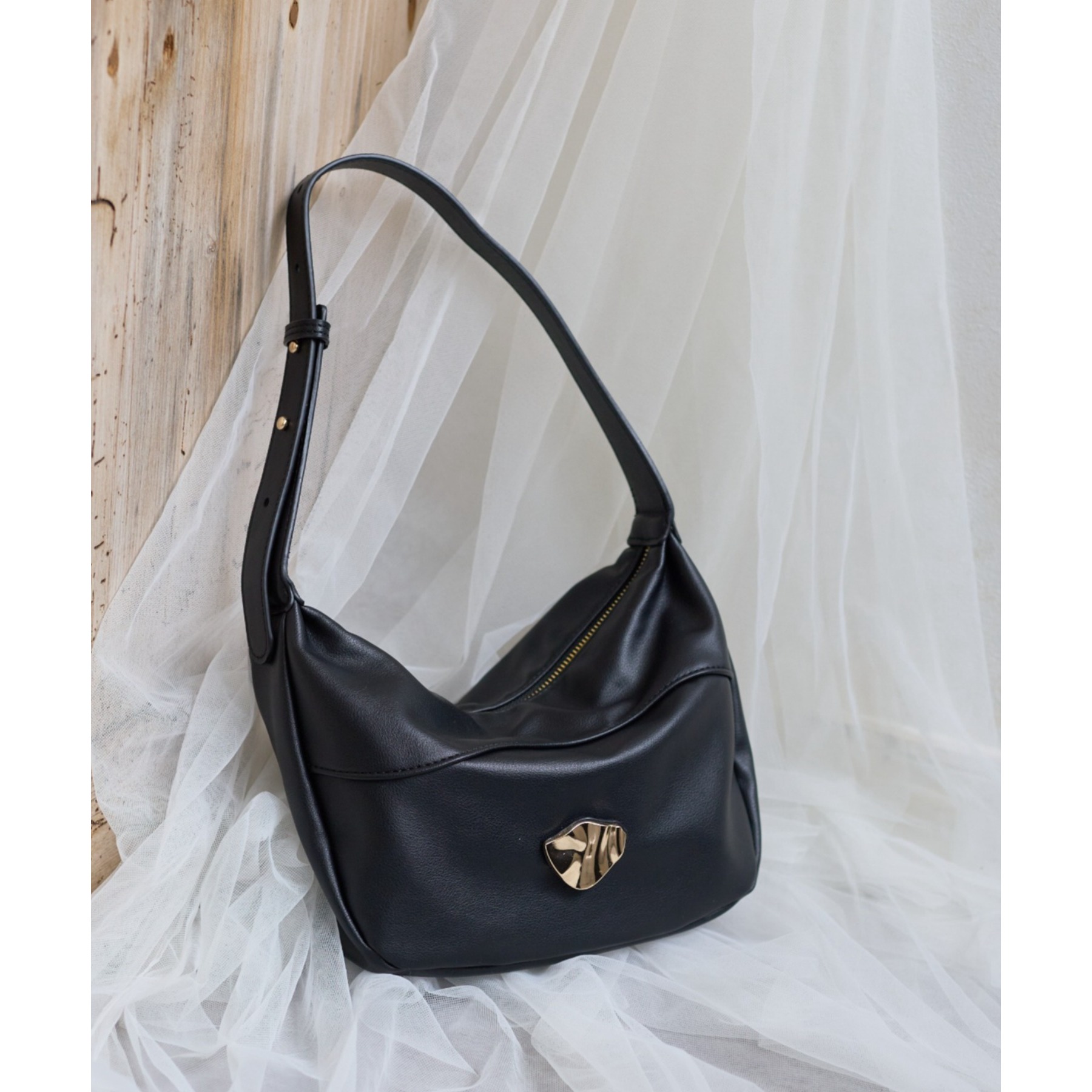 Yuna＆Mayuコラボ企画】ニュアンスワンハンドルバッグ | ファッション