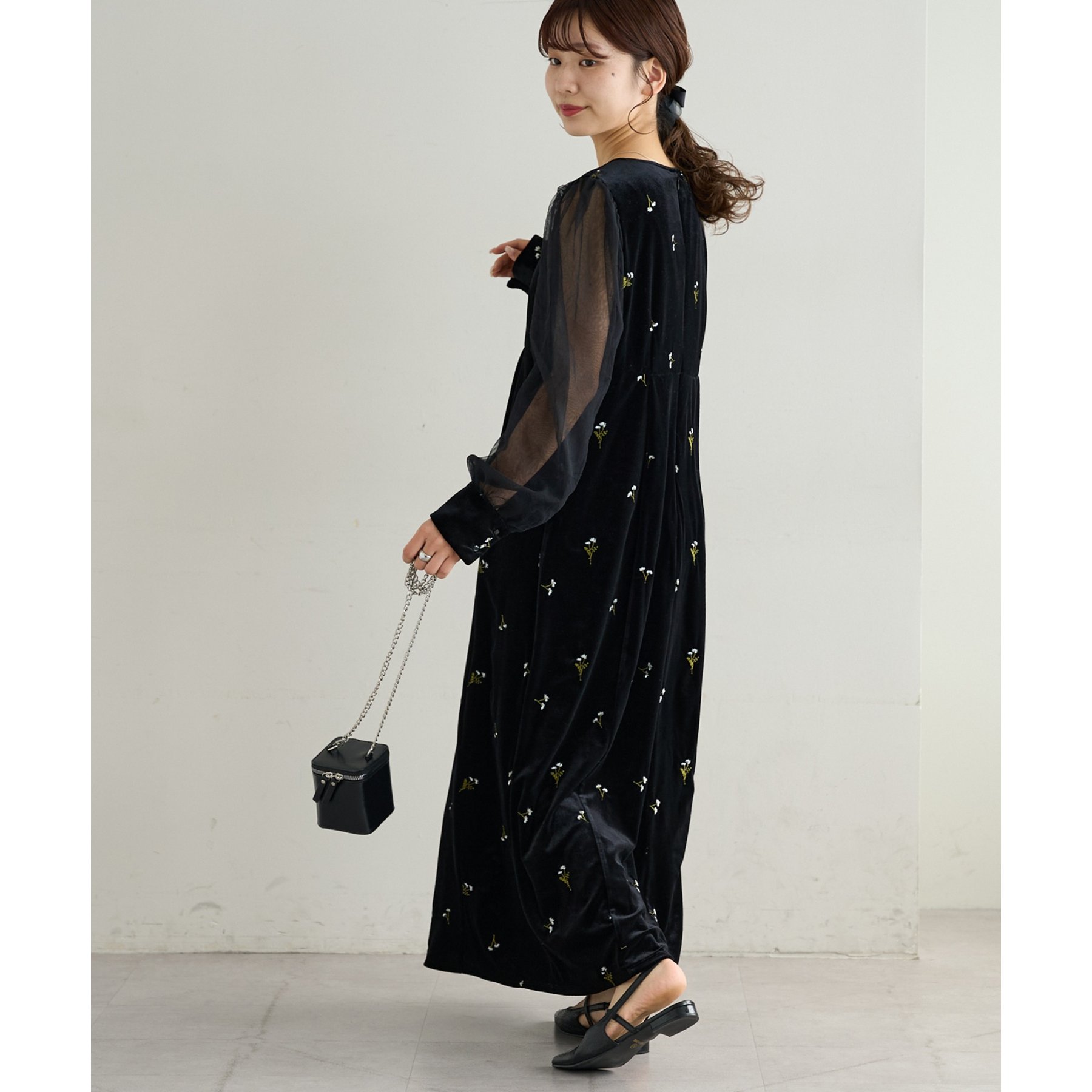 オケージョン】ベロア刺繍ワンピース | ファッション通販サイト NUGU