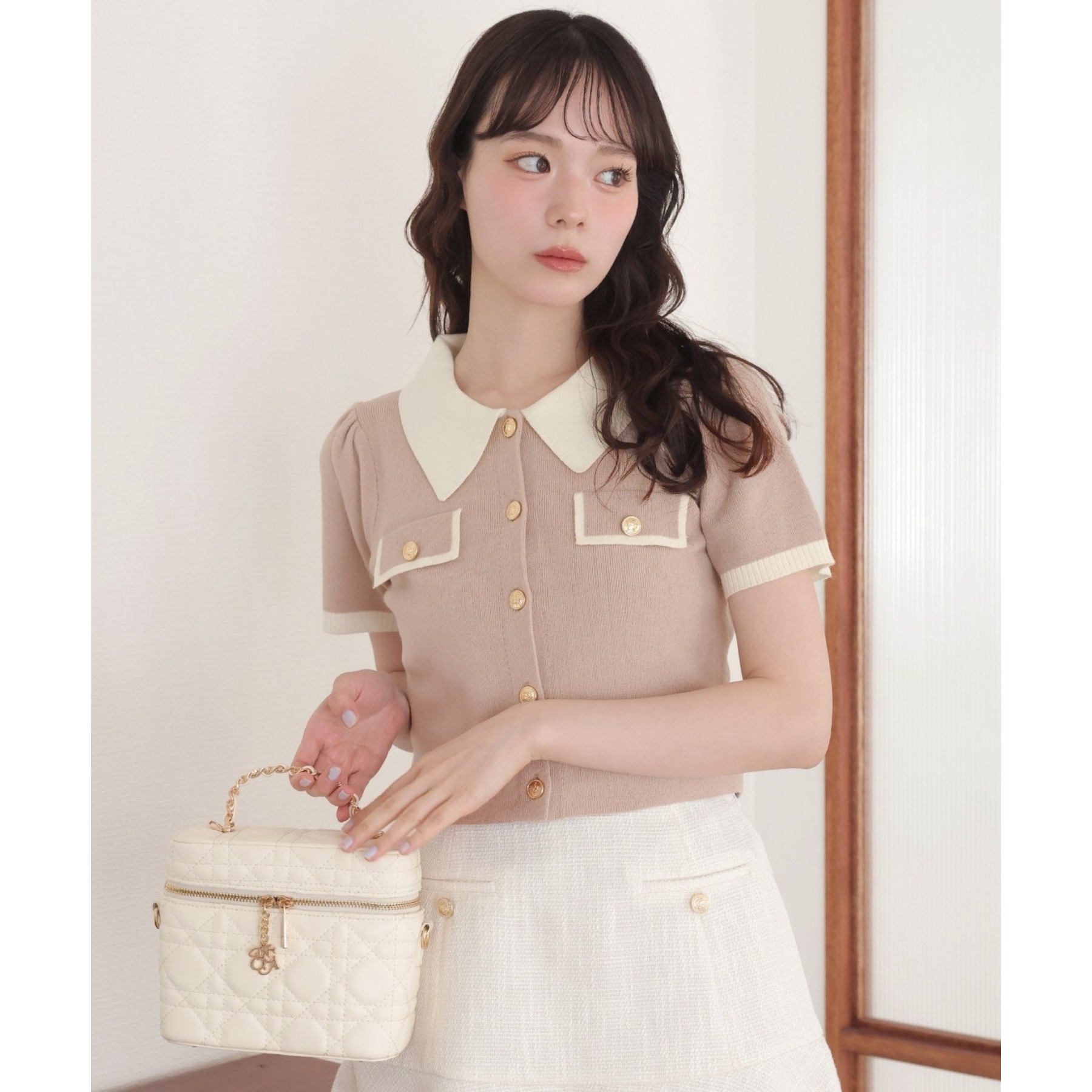 ボタンポロニットトップス 金ボタン配色衿ニットトップス | ファッション通販サイト NUGU