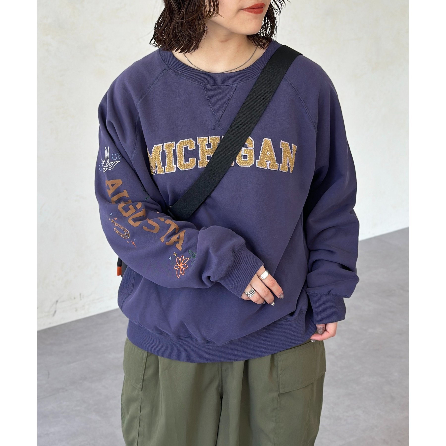 美品★サードマガジン CLASSY.掲載ロゴ刺繍ボートネック グレー杢スウェット THIRD MAGAZINE(サードマガジン)｜ハーフジップロゴスウェット