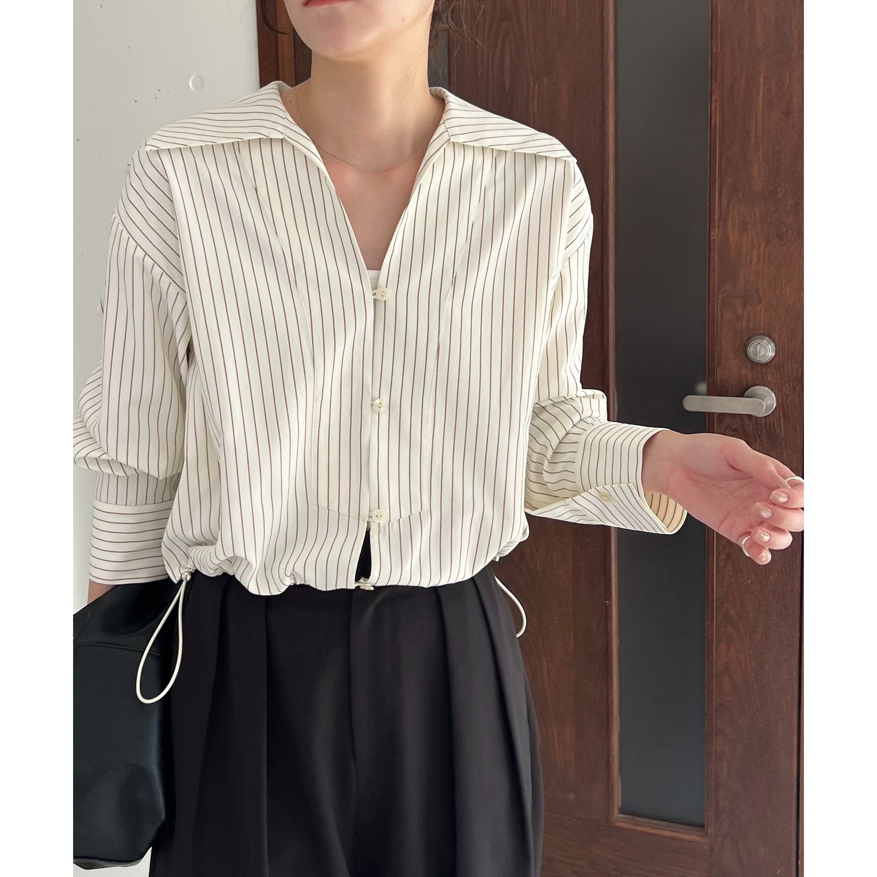 Vネックストライプショートシャツ Vネックストライプショートシャツ | ファッション通販サイト NUGU