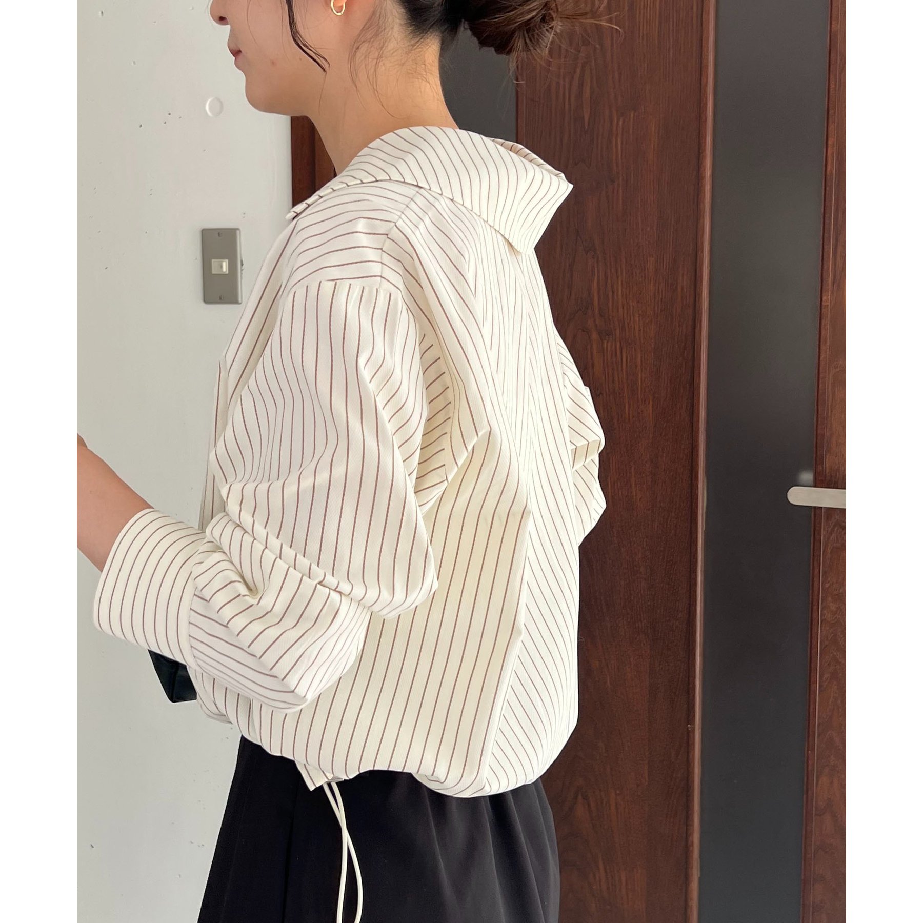 Vネックストライプショートシャツ | ファッション通販サイト NUGU