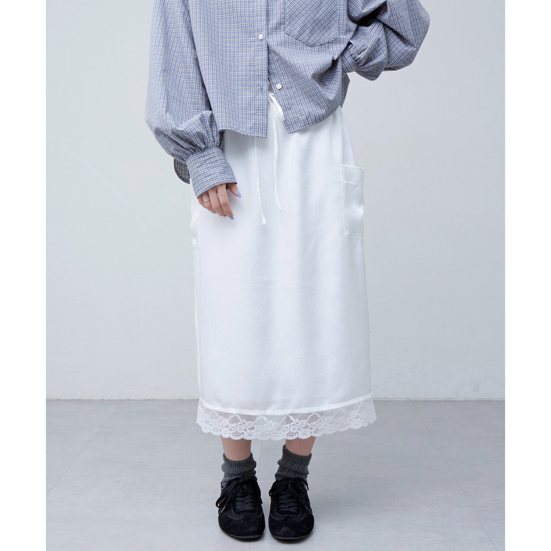 umm.】裾レースクラッシュサテンスカート | ファッション通販サイト NUGU