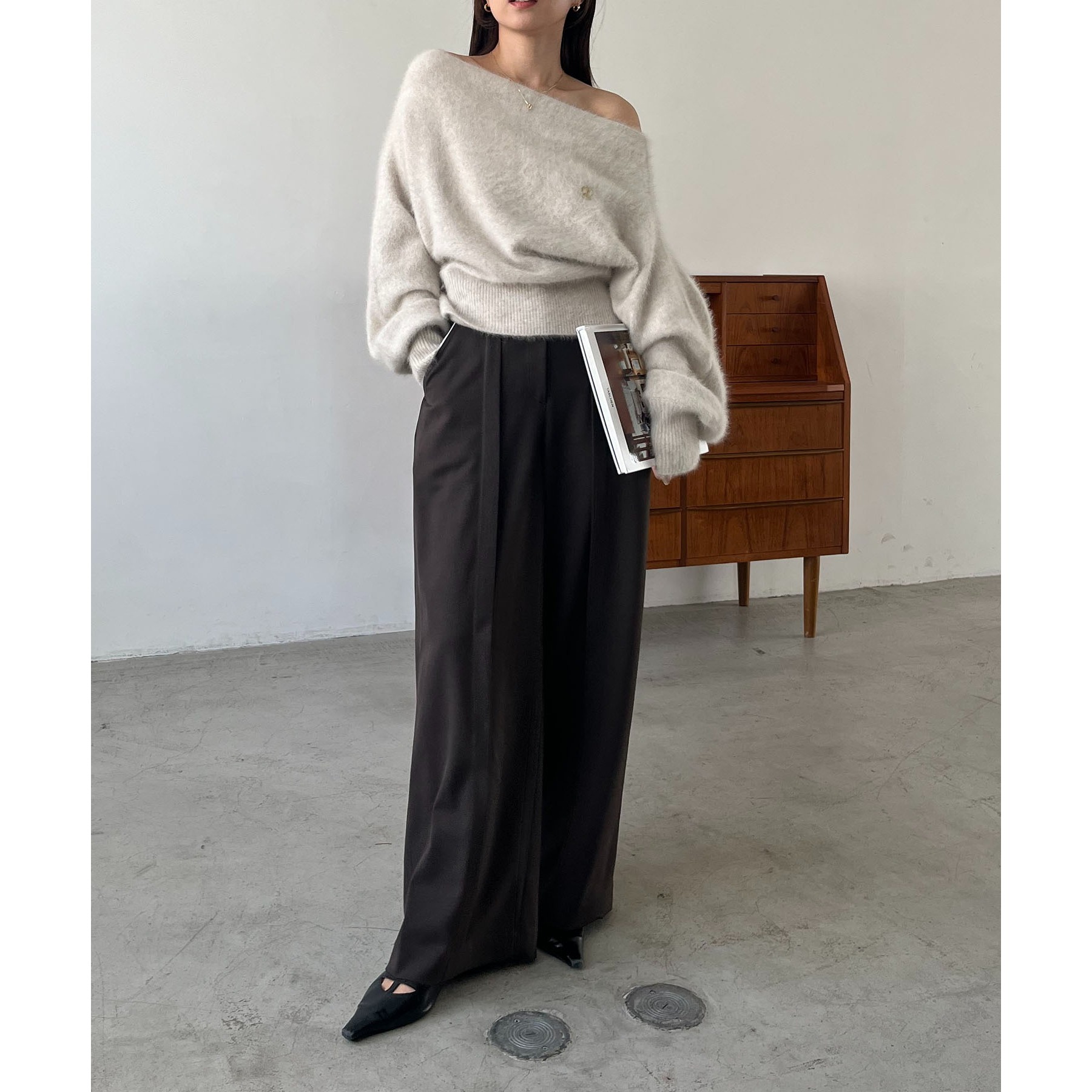 上質な着心地/全骨格細見え】〈C.L〉FOXカシミアドルマンニット