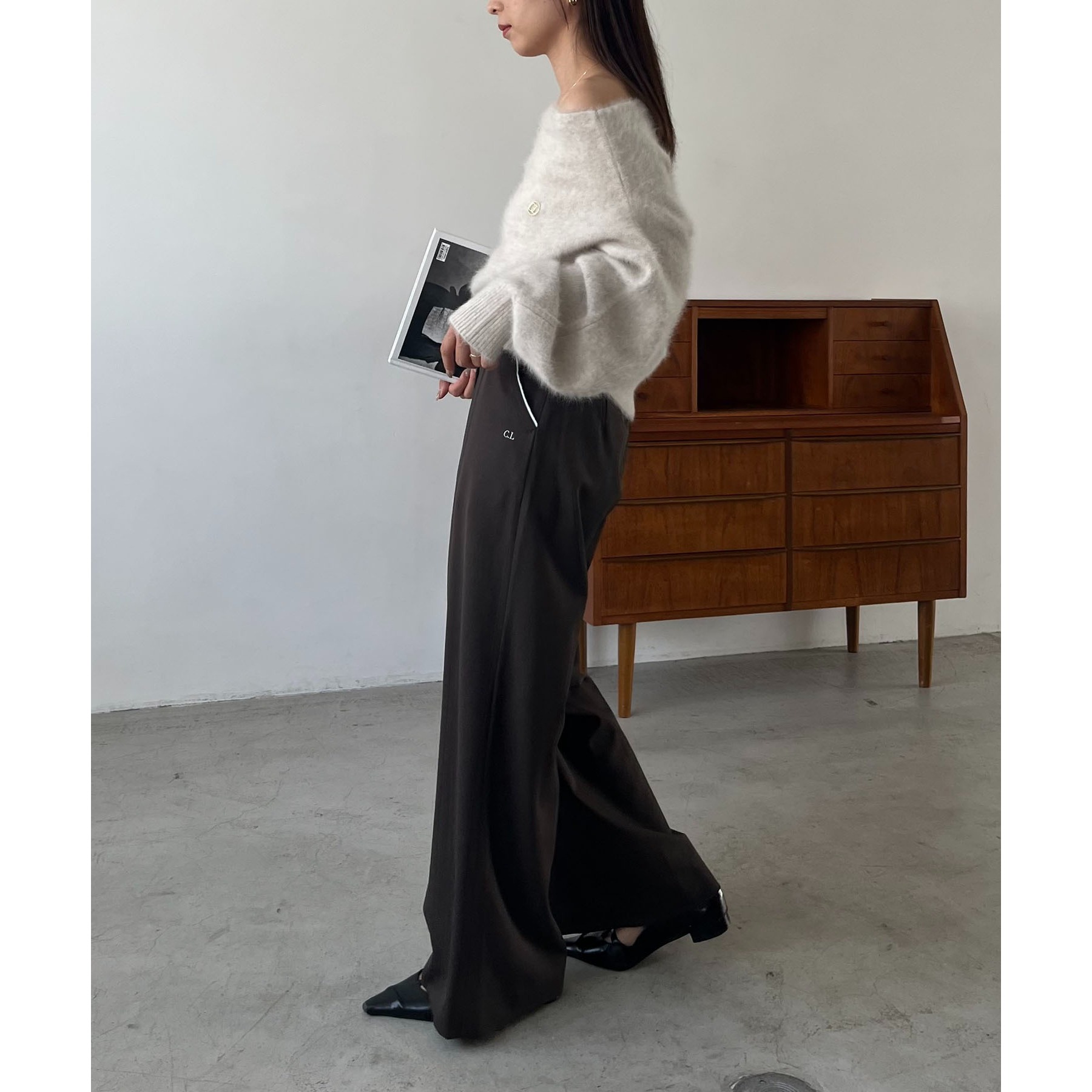 上質な着心地/全骨格細見え】〈C.L〉FOXカシミアドルマンニット