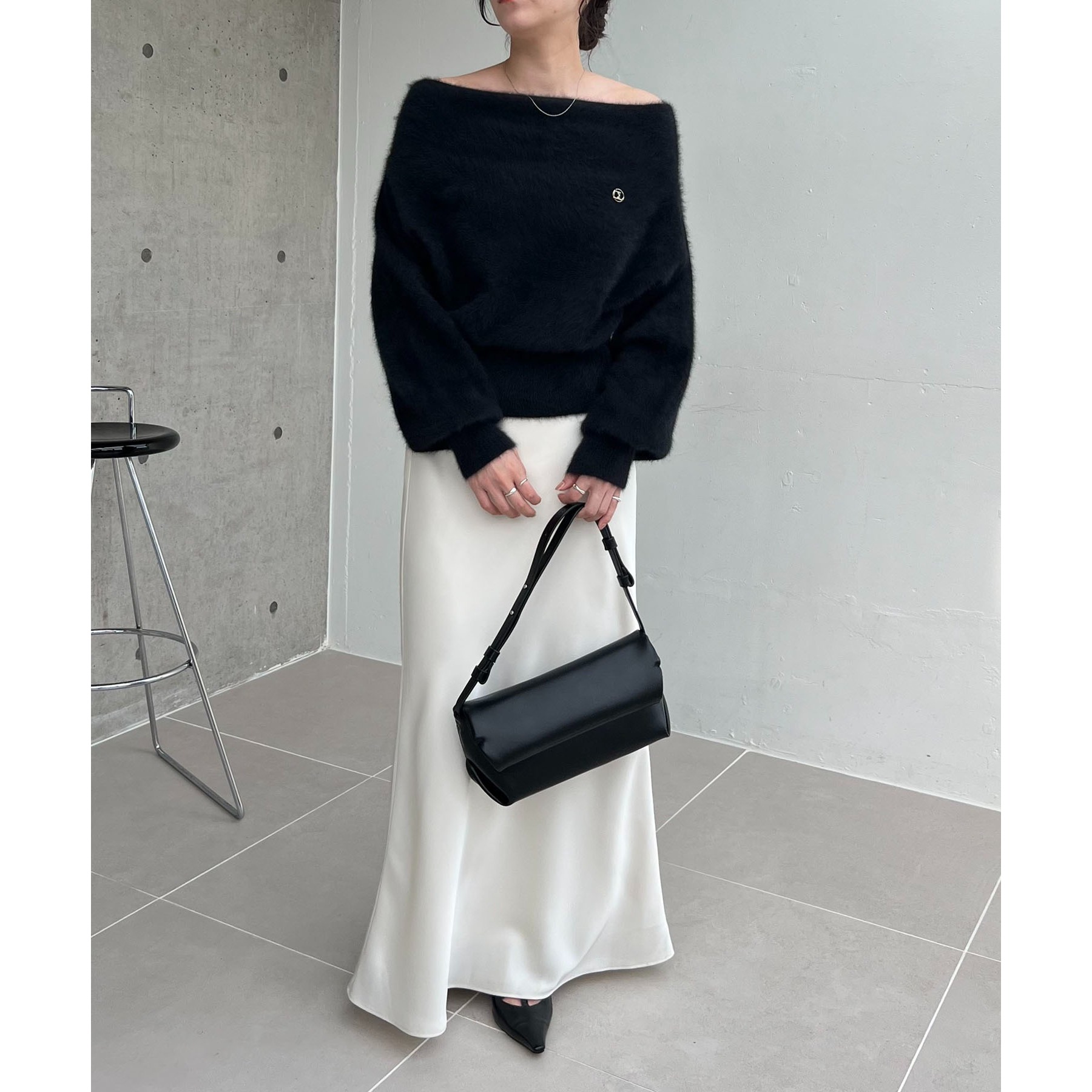 上質な着心地/全骨格細見え】〈C.L〉FOXカシミアドルマンニット