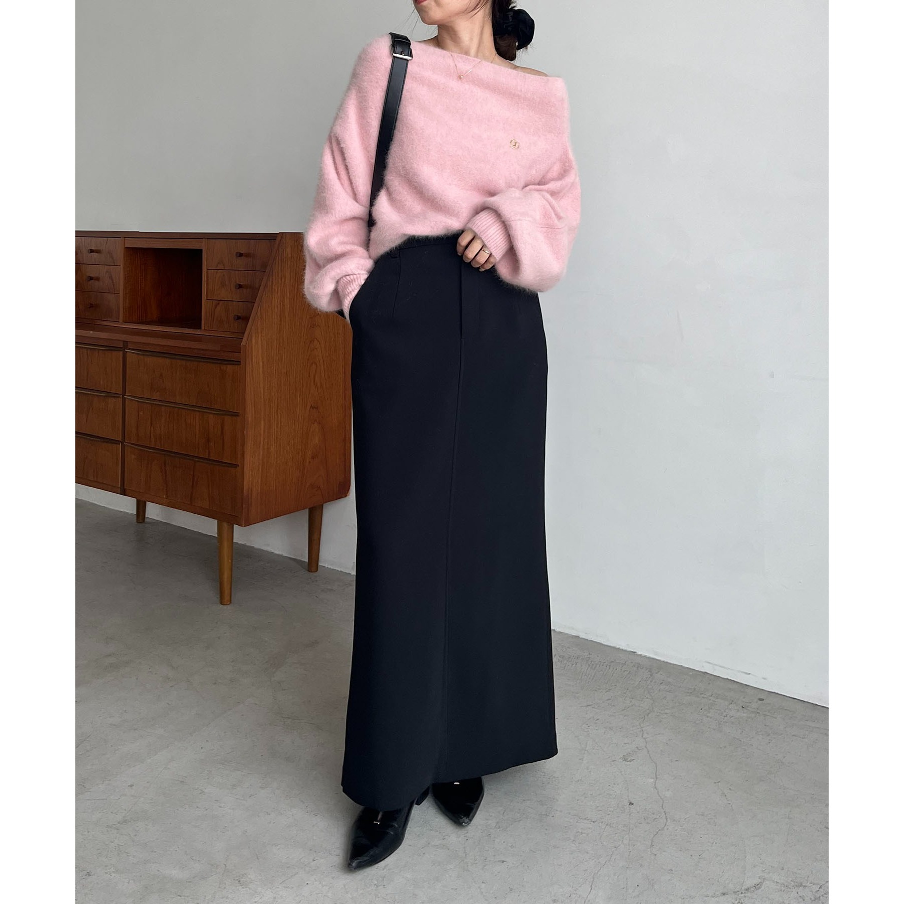 【上質な着心地/全骨格細見え】<C.L> FOXカシミアドルマンニット ブラック 上質な着心地/全骨格細見え】〈C.L〉FOXカシミアドルマンニット