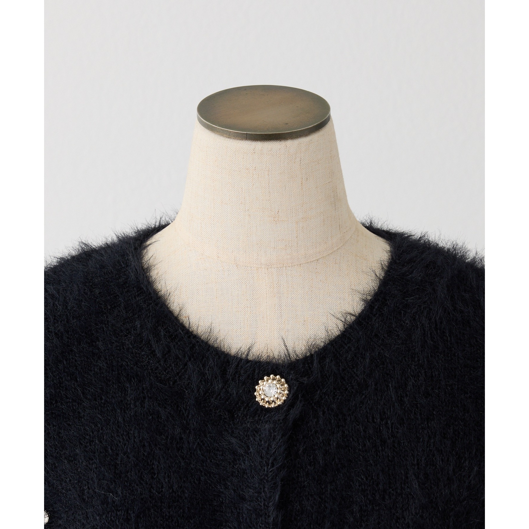 ビジューフェザーロングカーデ | ファッション通販サイト NUGU