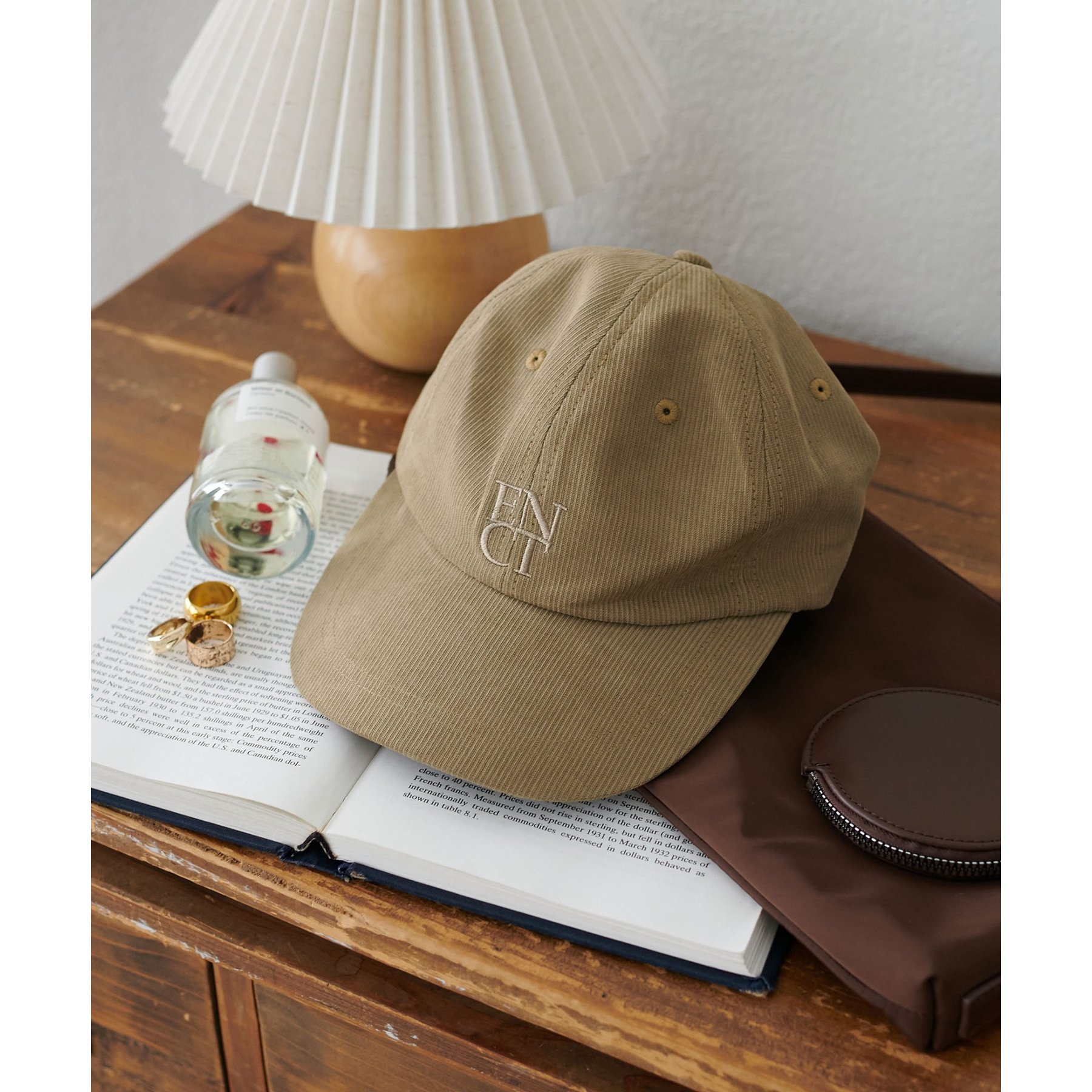 バーバリー ゴルフ ロゴ刺繍 ワッシャー加工 リネン ジャケット L エクリュ バーバリー ゴルフ ロゴ刺繍 ワッシャー加工 リネン ジャケット