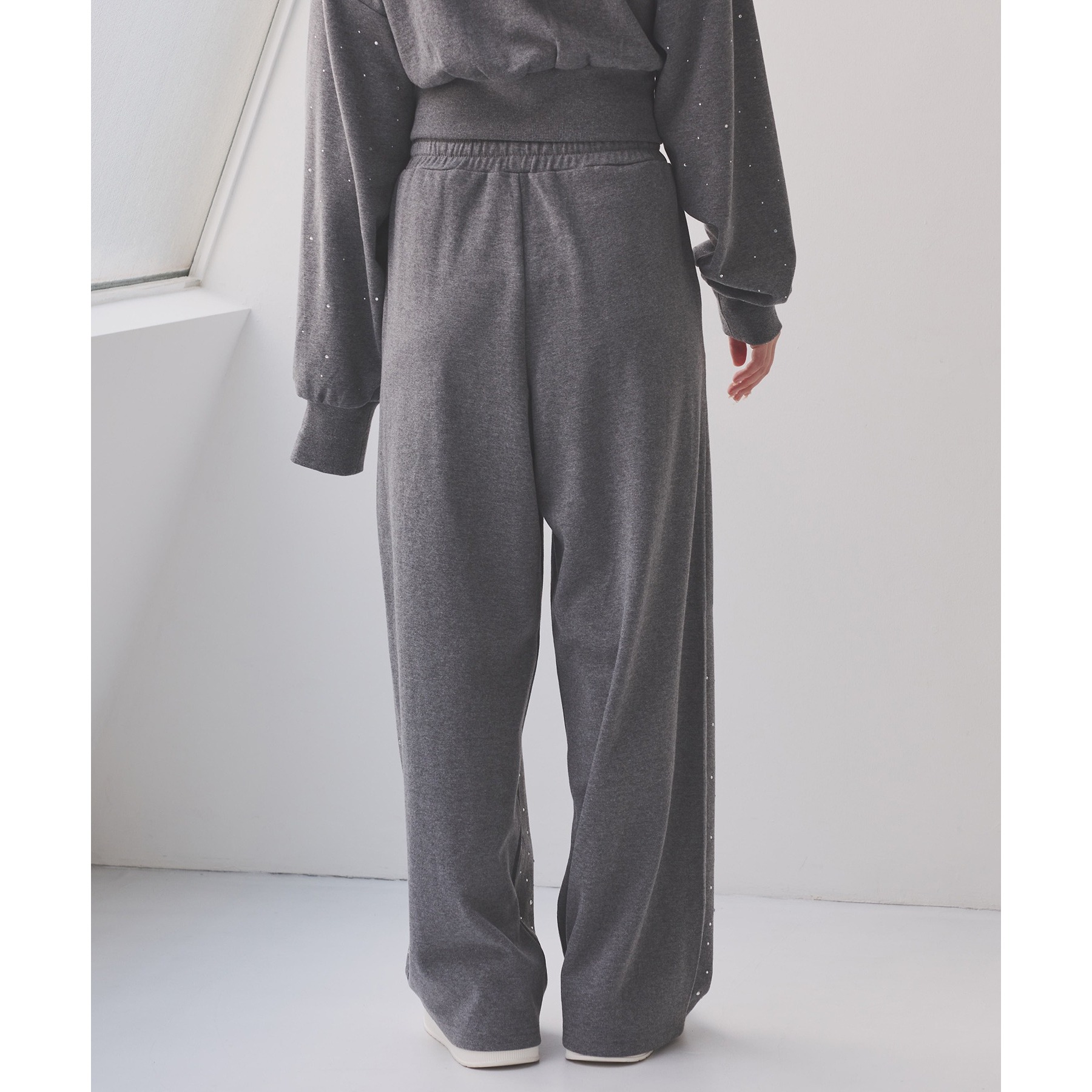 セットアップ対応／裾ビジューカットパンツ | ファッション通販サイト NUGU