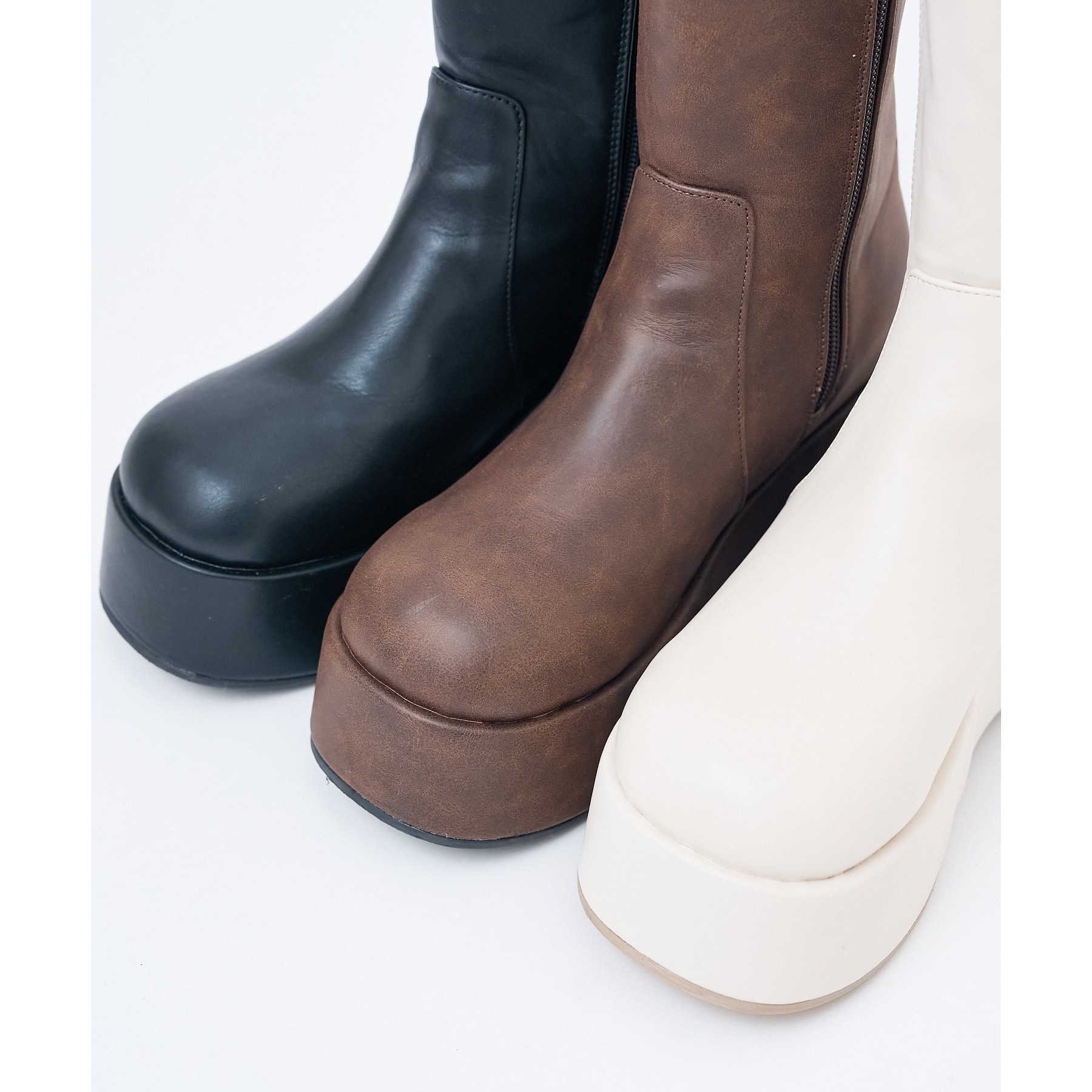 マイナス3キロ見え】サイドゴアボリュームソールショートブーツ