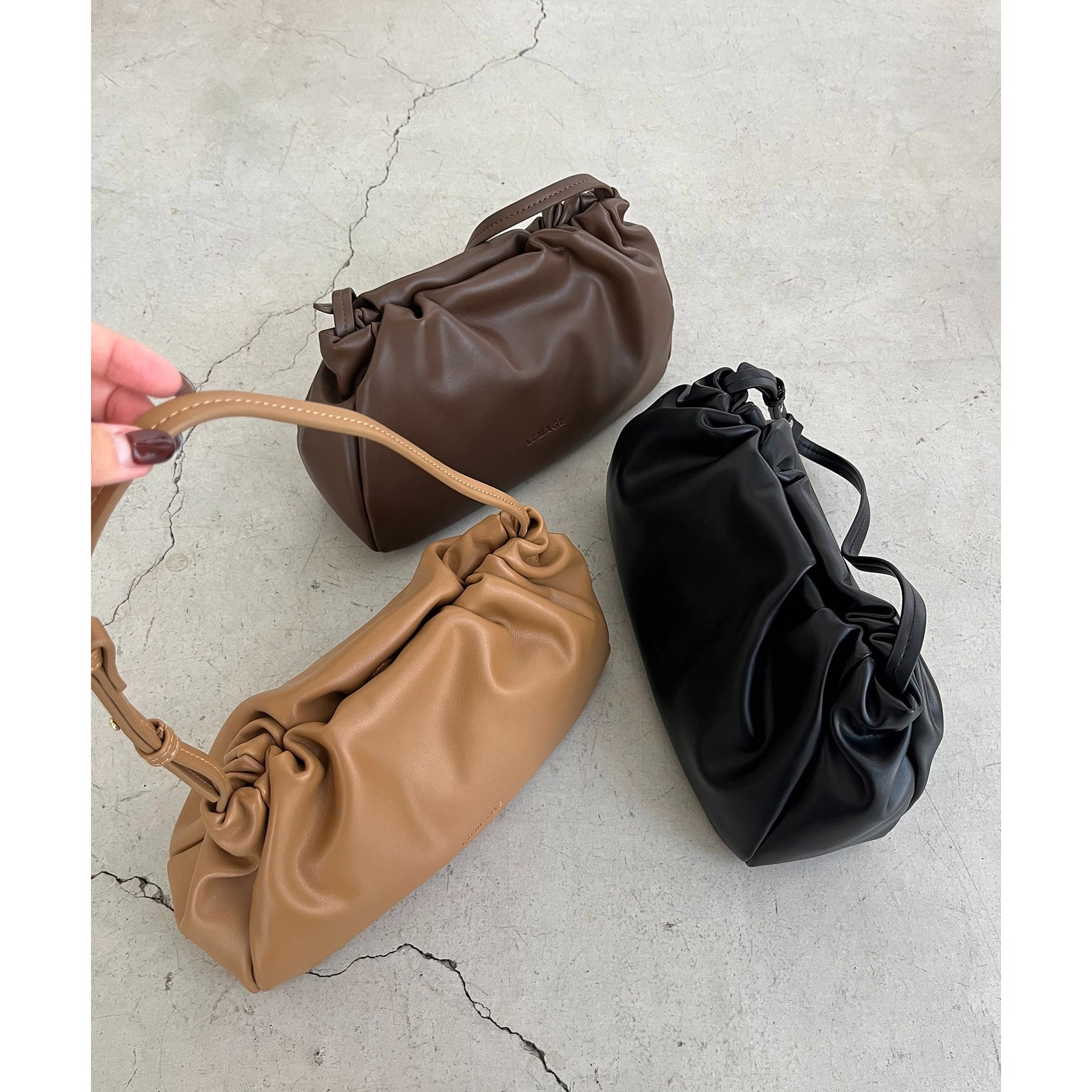 新色/ライトベージュ】クラウディギャザーバッグ | ファッション通販