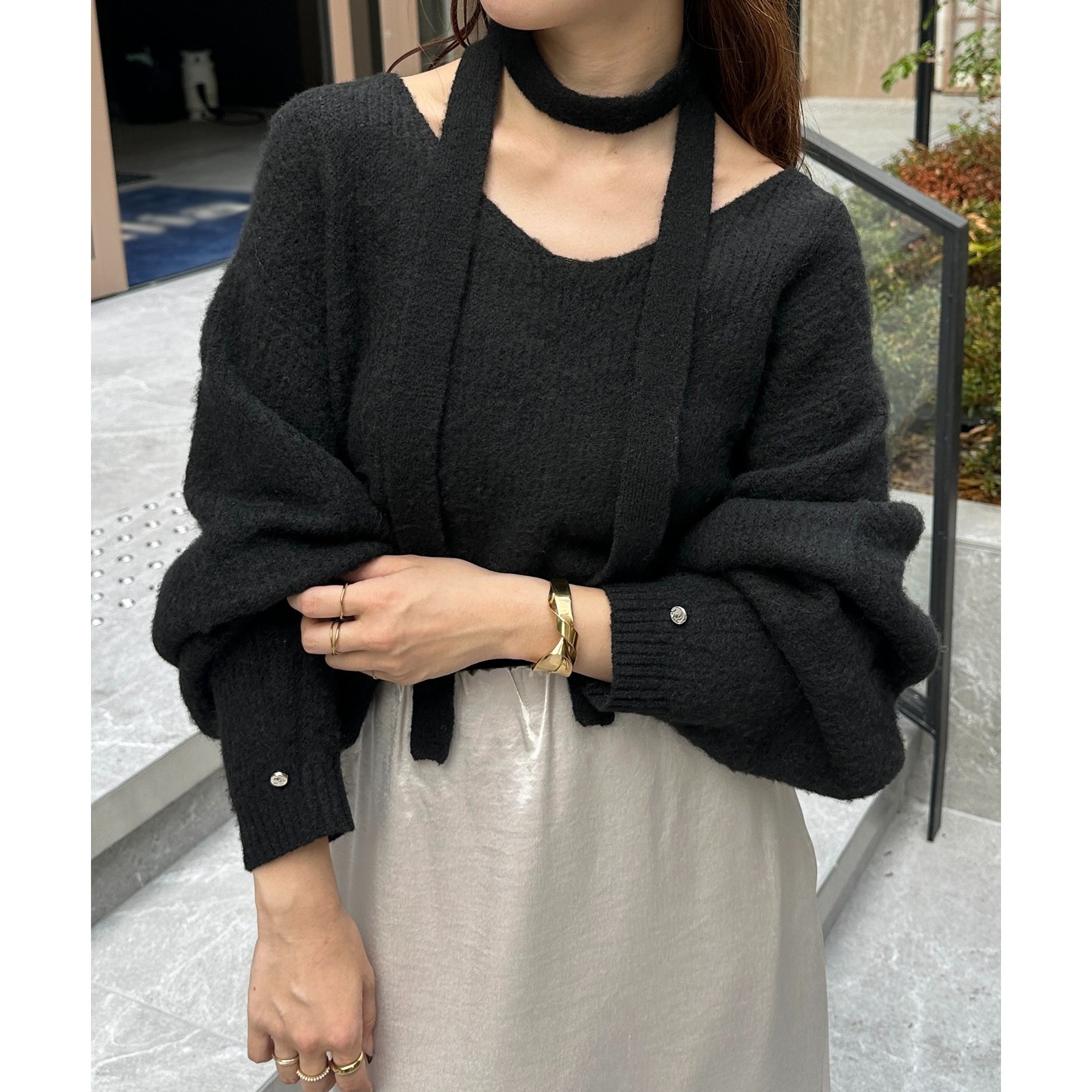 新品タグ付 JUSGLITTY チョーカー付きVニット チョーカー付きVネックニット | ファッション通販サイト NUGU