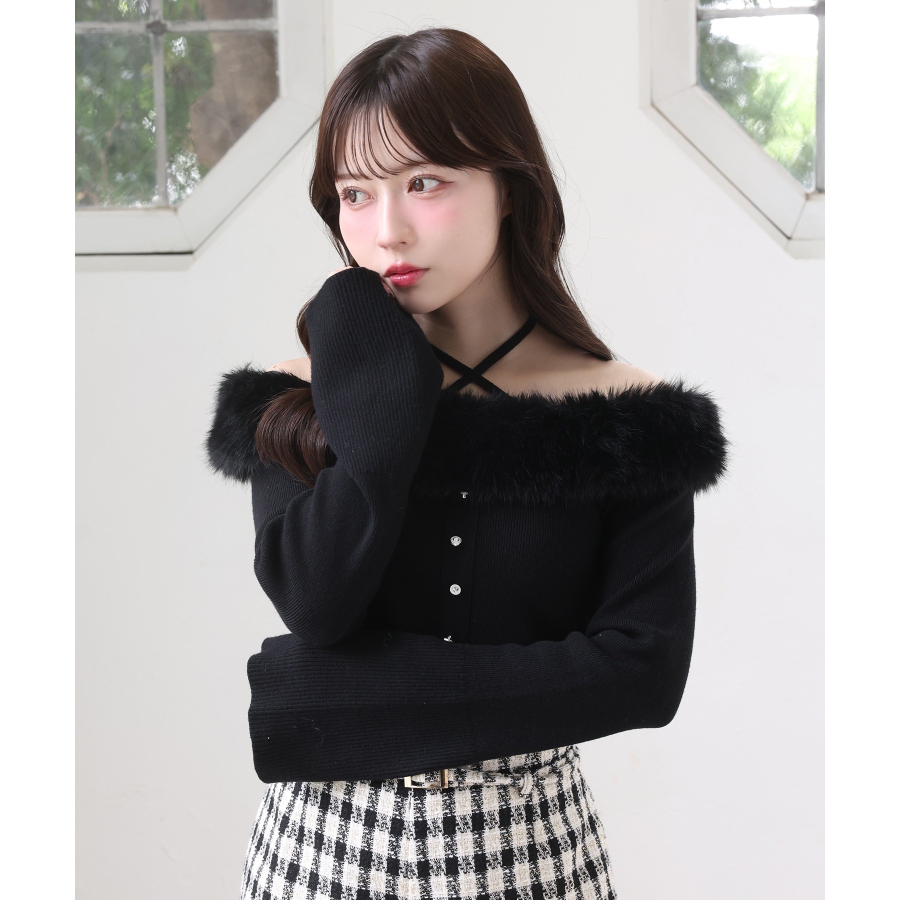 キラキラボタンファーオフショルニット | ファッション通販サイト NUGU