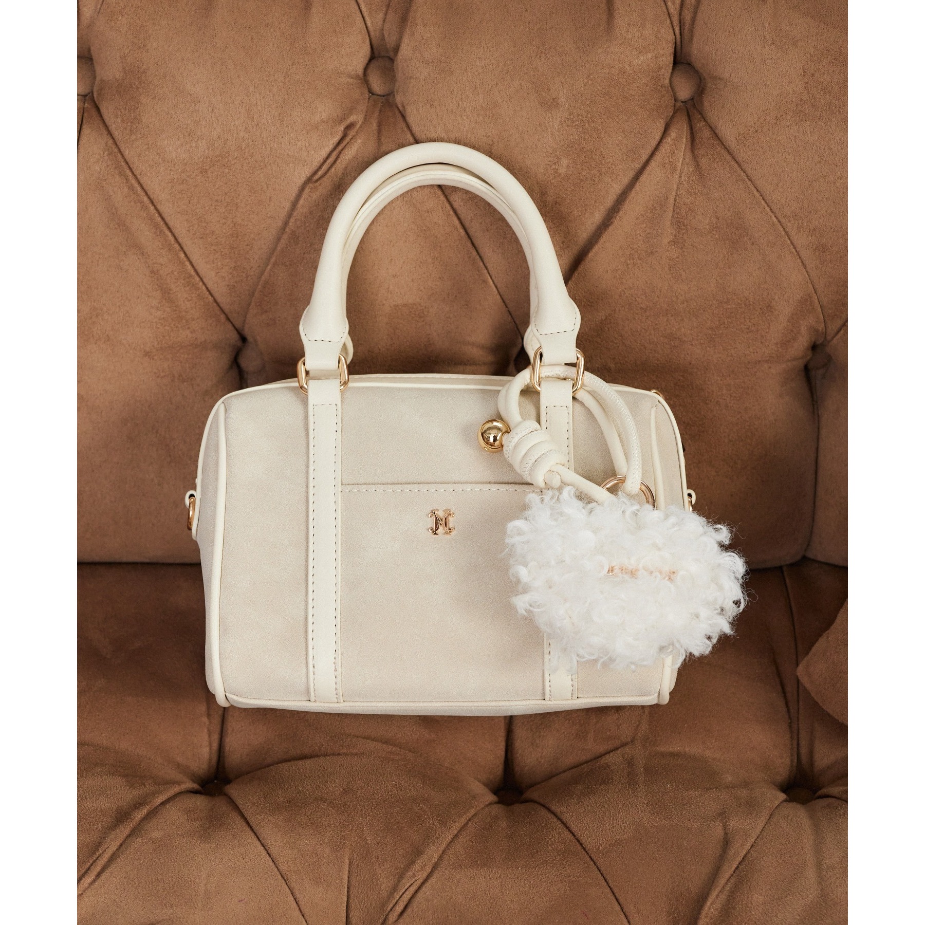 ハートチャーム付きミニボストン | ファッション通販サイト NUGU