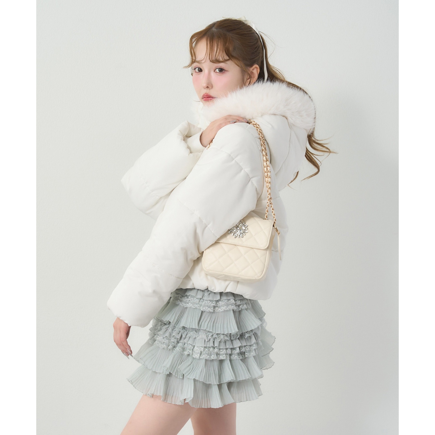 ファー付きショートフェイクダウン | ファッション通販サイト NUGU