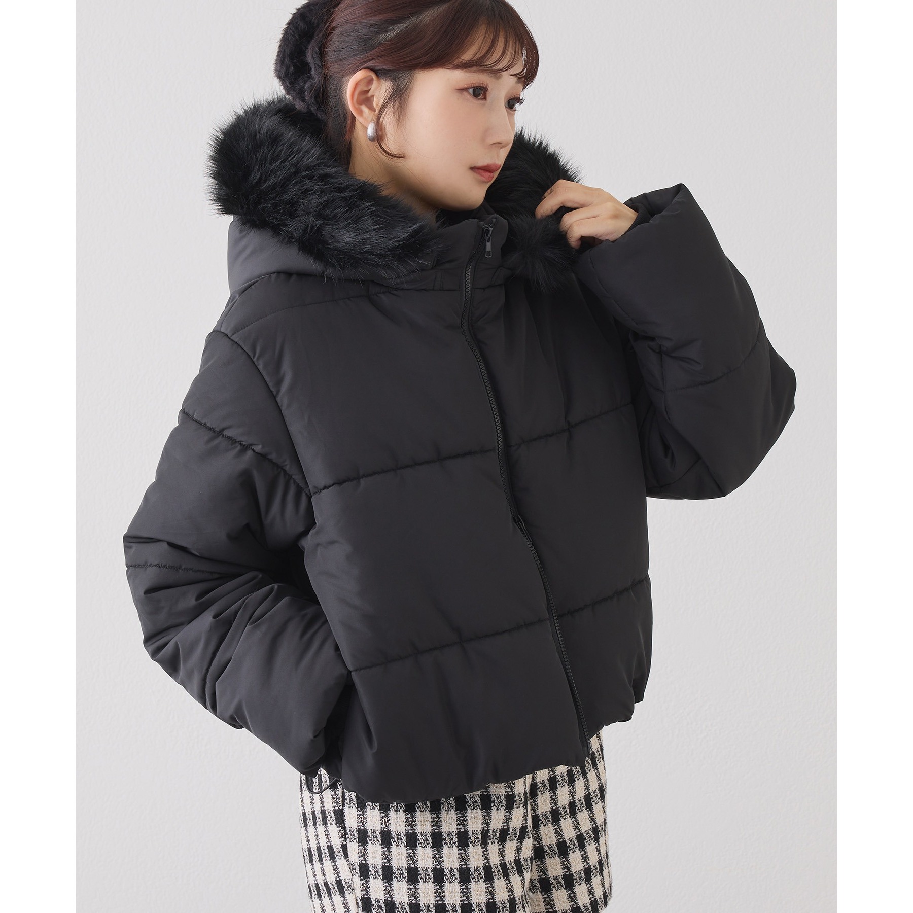 ファー付きショートフェイクダウン | ファッション通販サイト NUGU