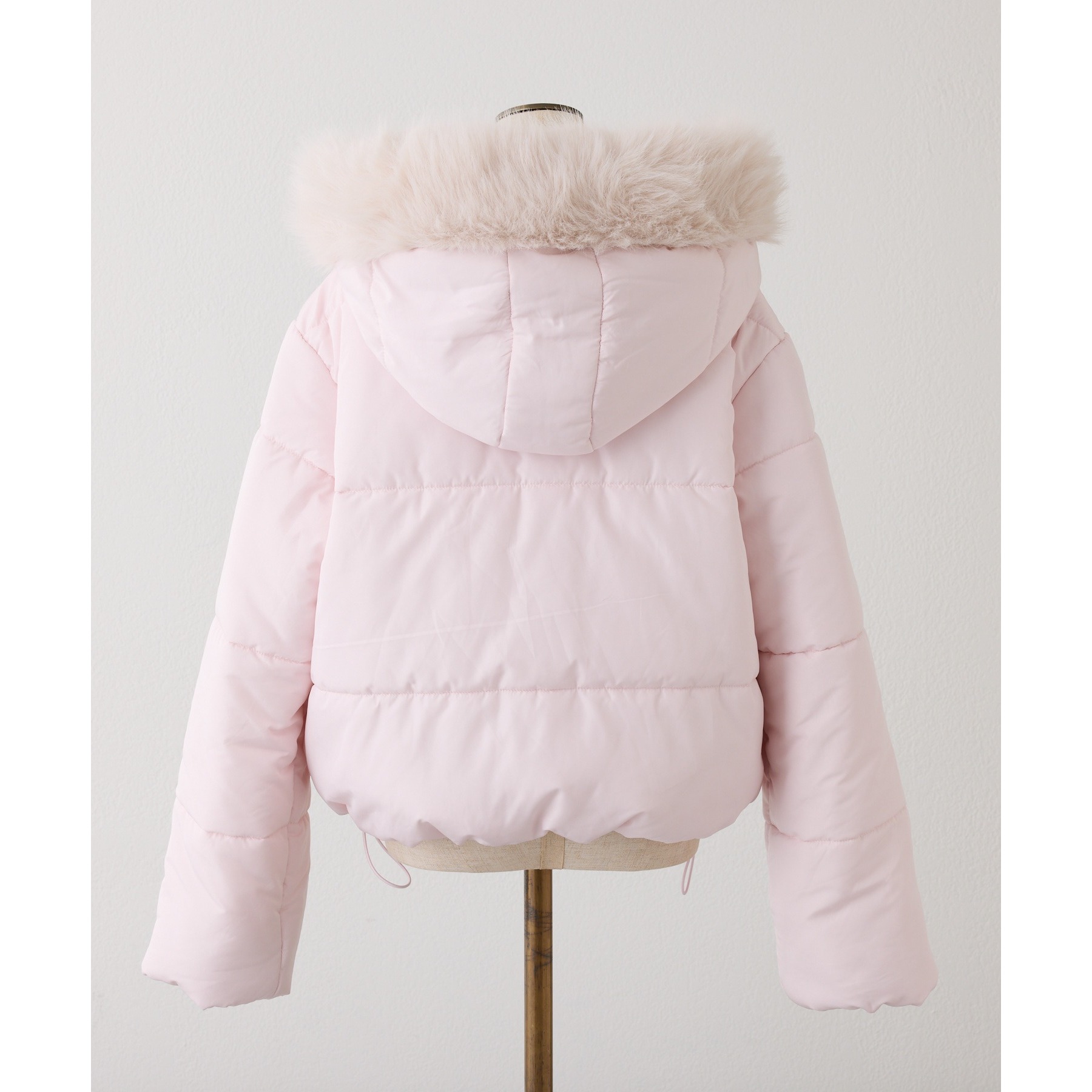 ファー付きショートフェイクダウン | ファッション通販サイト NUGU