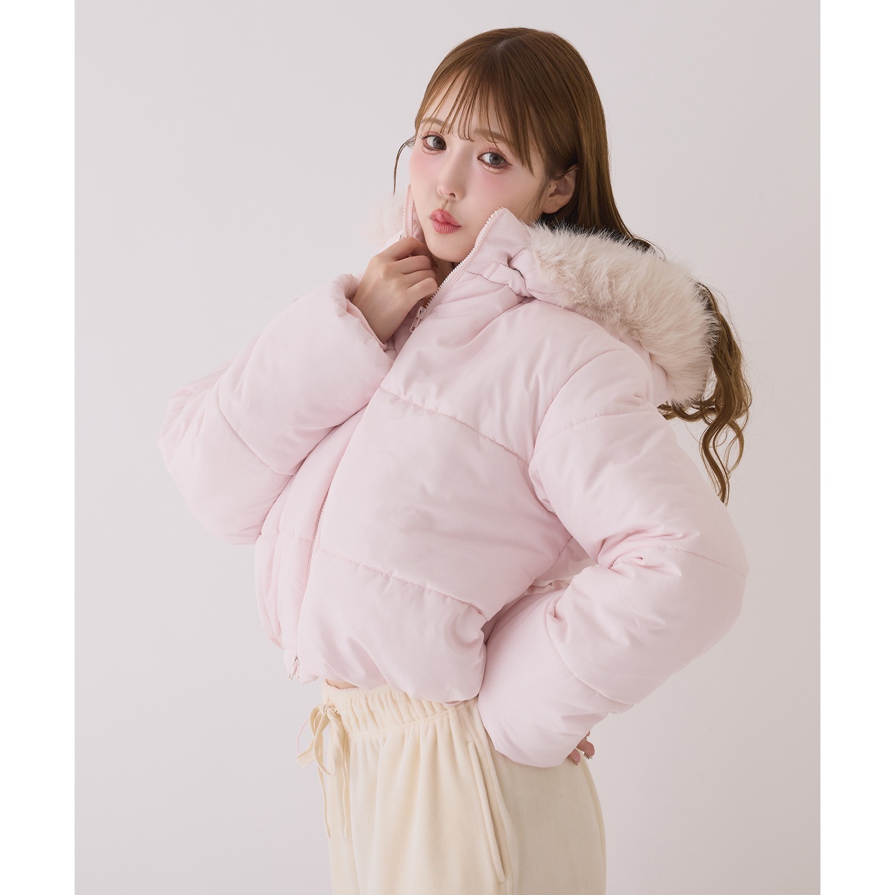 ファー付きショートフェイクダウン | ファッション通販サイト NUGU