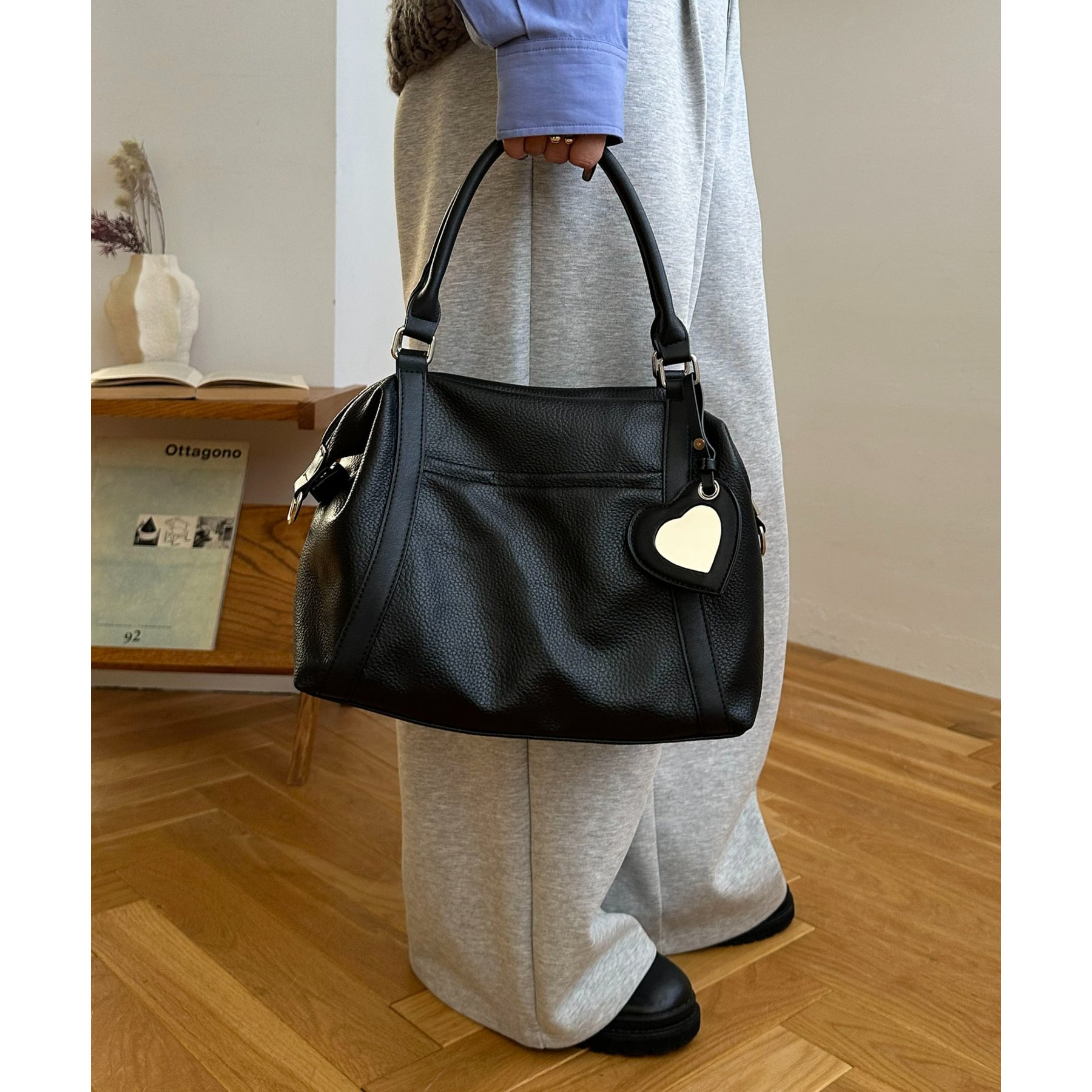 ミラーチャーム付ソフトボストンバッグ | ファッション通販サイト NUGU