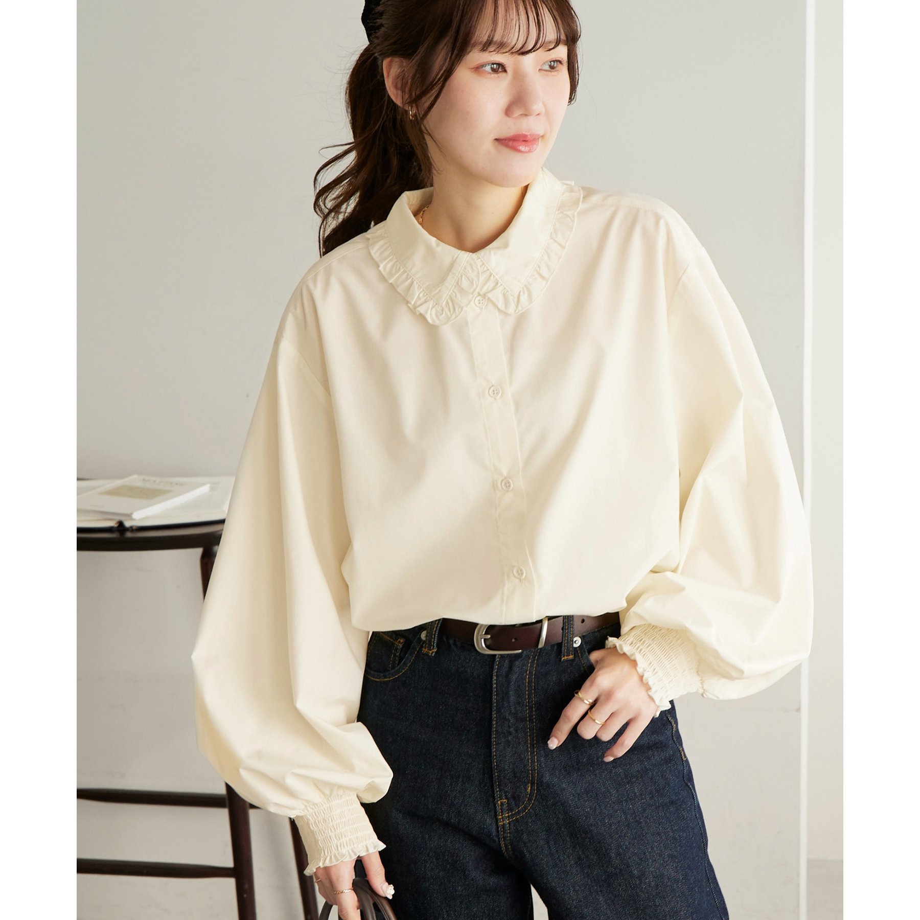 美品　大人気ブラウス SS先行予約/WEB限定】フリルカラーブラウス | ファッション通販サイト NUGU