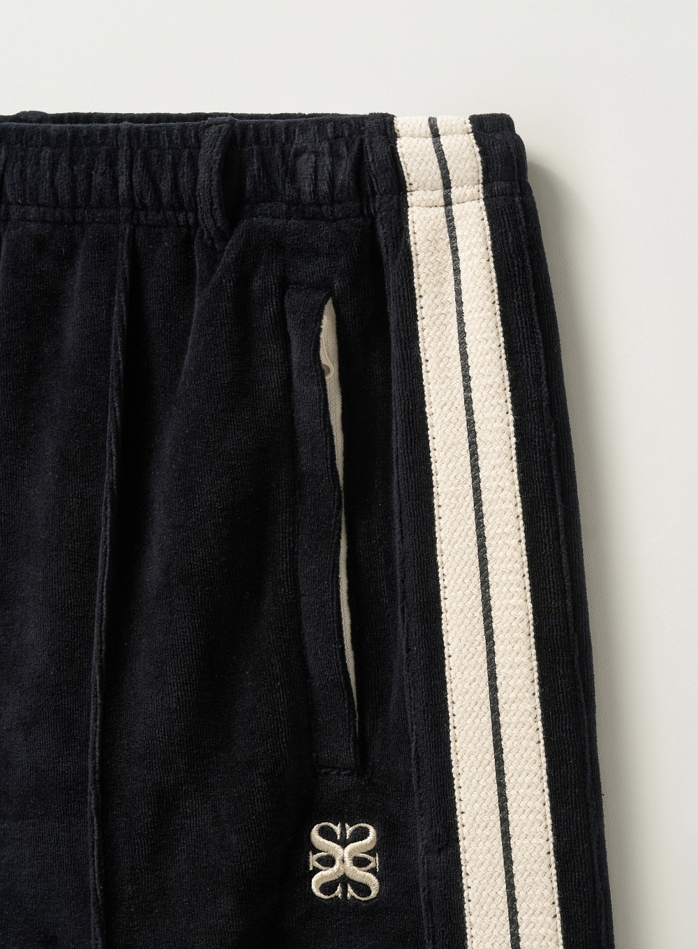 Lawton Velour Track Pants - Black | ファッション通販サイト NUGU