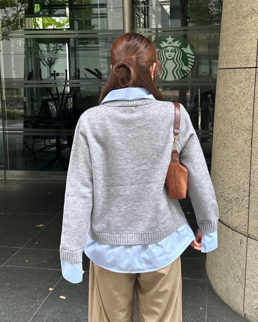 シャツレイヤードVネックニット | ファッション通販サイト NUGU