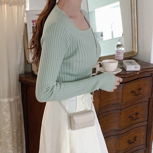 リブスクエアネックニットトップス | ファッション通販サイト NUGU