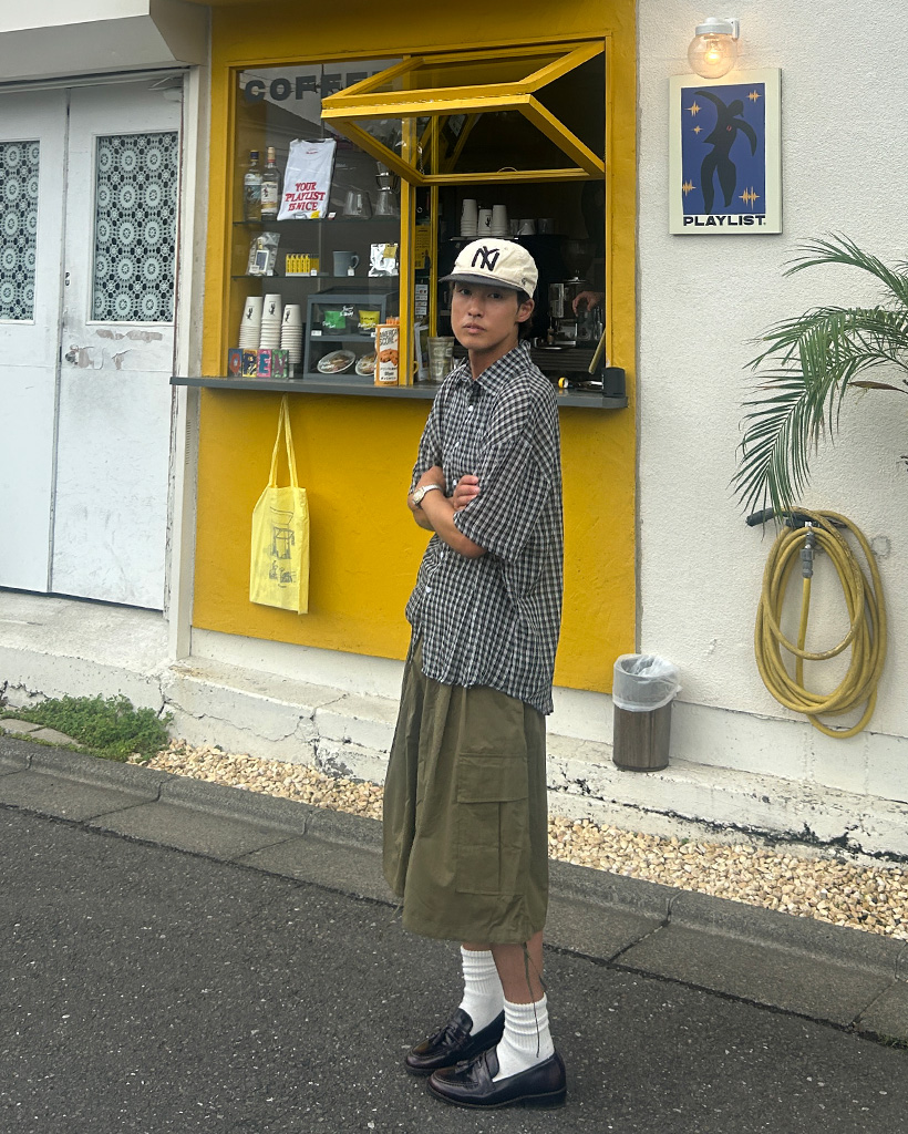 neau シアーハーフスリーブシャツ　ブルー ハーフスリーブオフショルトップス（Tシャツ/カットソー