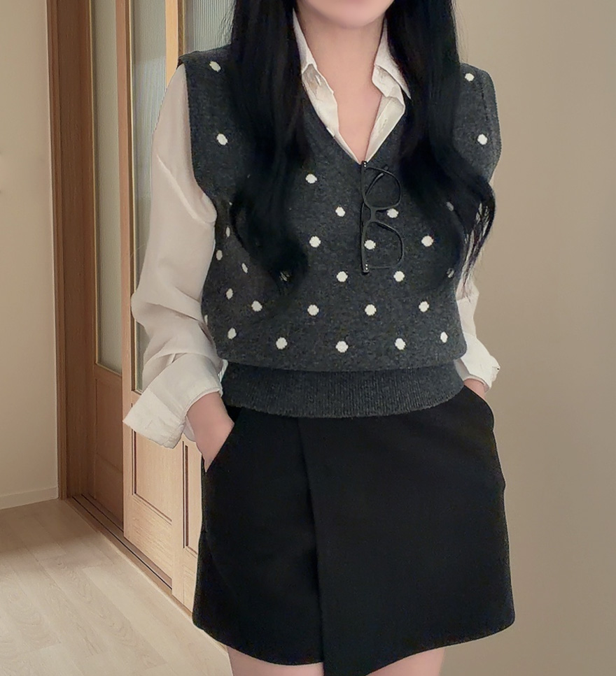 5color)ドット柄Vネックニットベスト | ファッション通販サイト NUGU