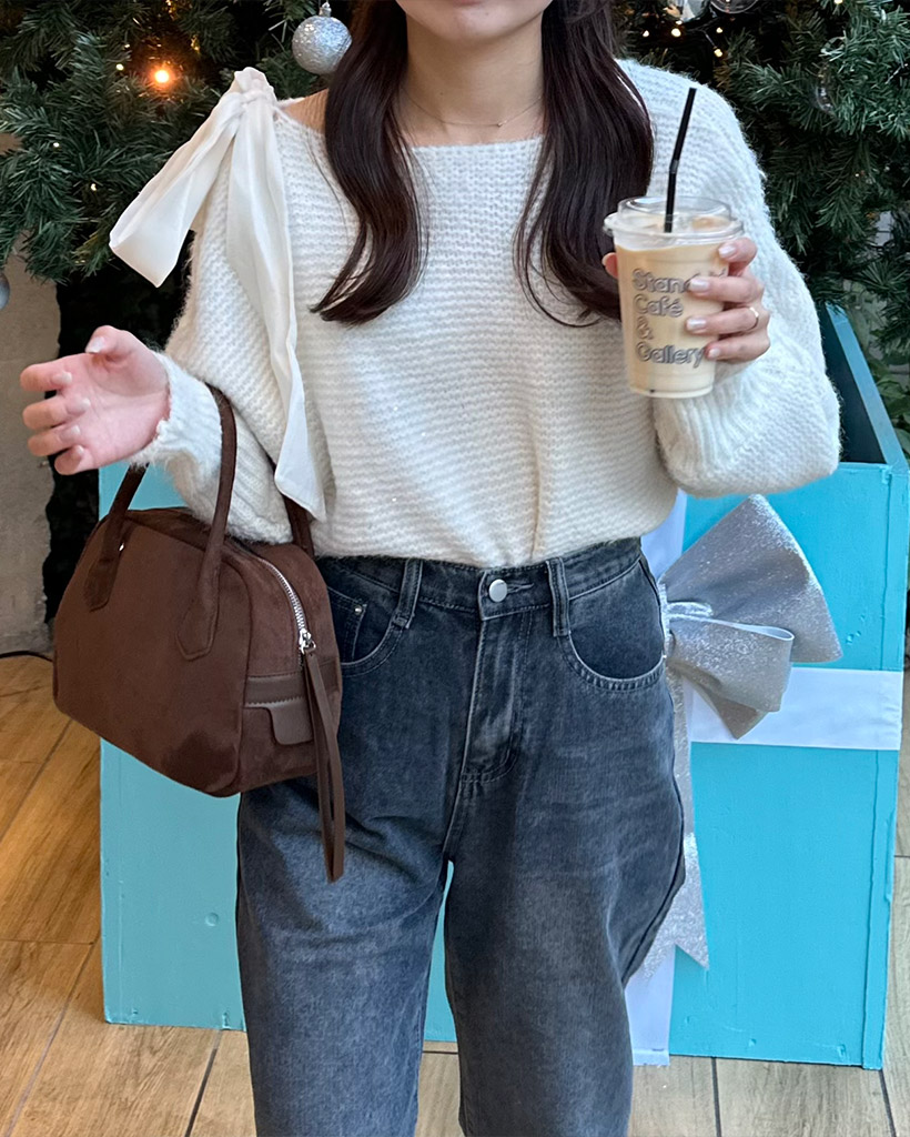 ショルダーリボンニット