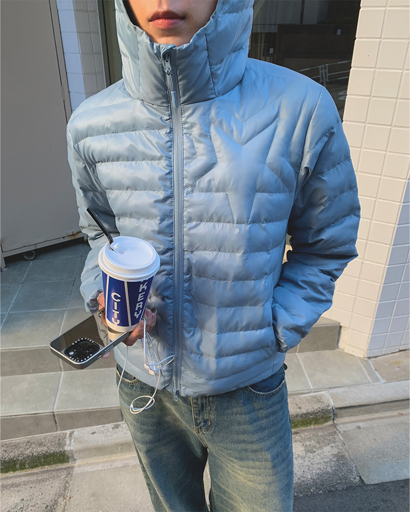 （ユニセックス）スターポイント軽量ダウンジャケット