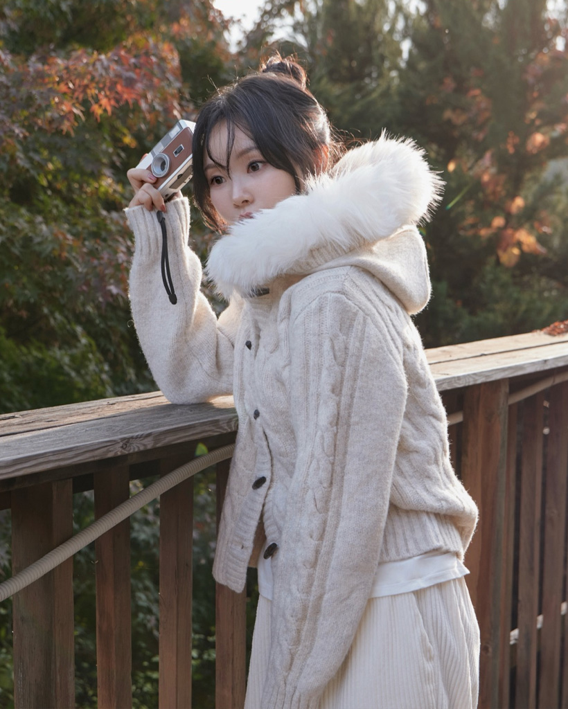 4 color) ウール混 厚手 トグルボタン ファー付きフード ケーブル編み