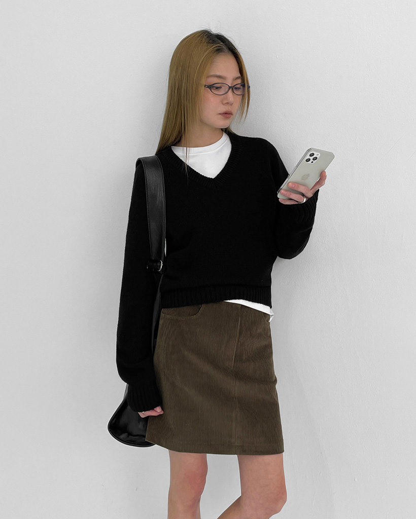 ORIGINAL] Vネックニット (ウール50％) | ファッション通販サイト NUGU