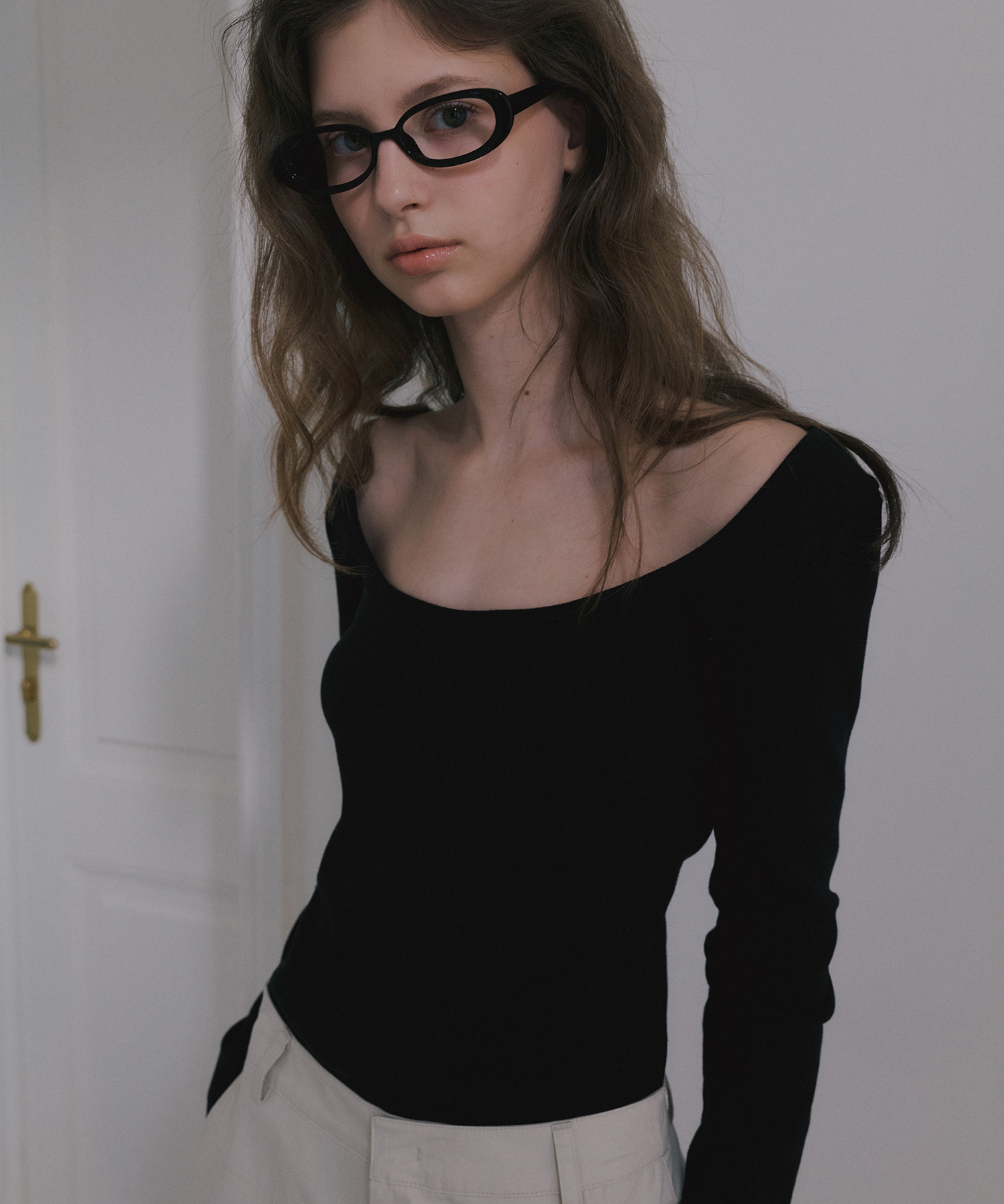 SCOOP NECK T-SHIRT_BLACK