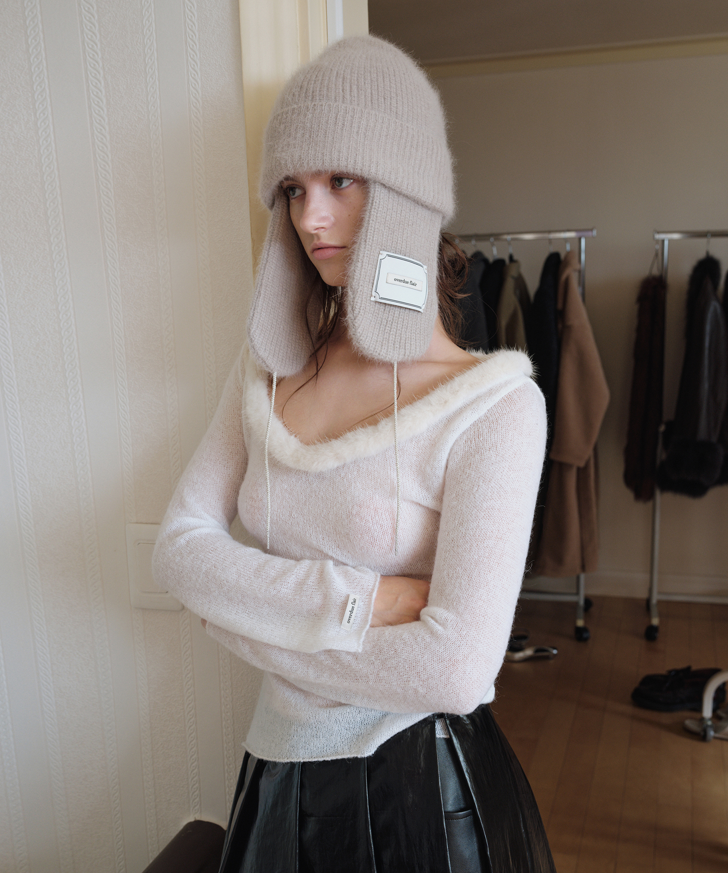 【購入特典】[yu x overdue flair] MINK FUR TRIMMED MOHAIR KNIT_CREAM