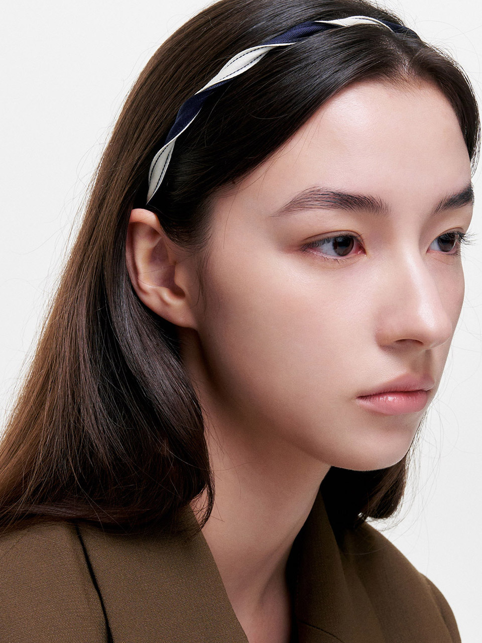 Dior ヘアバンド ネイビー/ベージュ ロゴ入り Dior ヘアバンド ネイビー/ベージュ ロゴ入り