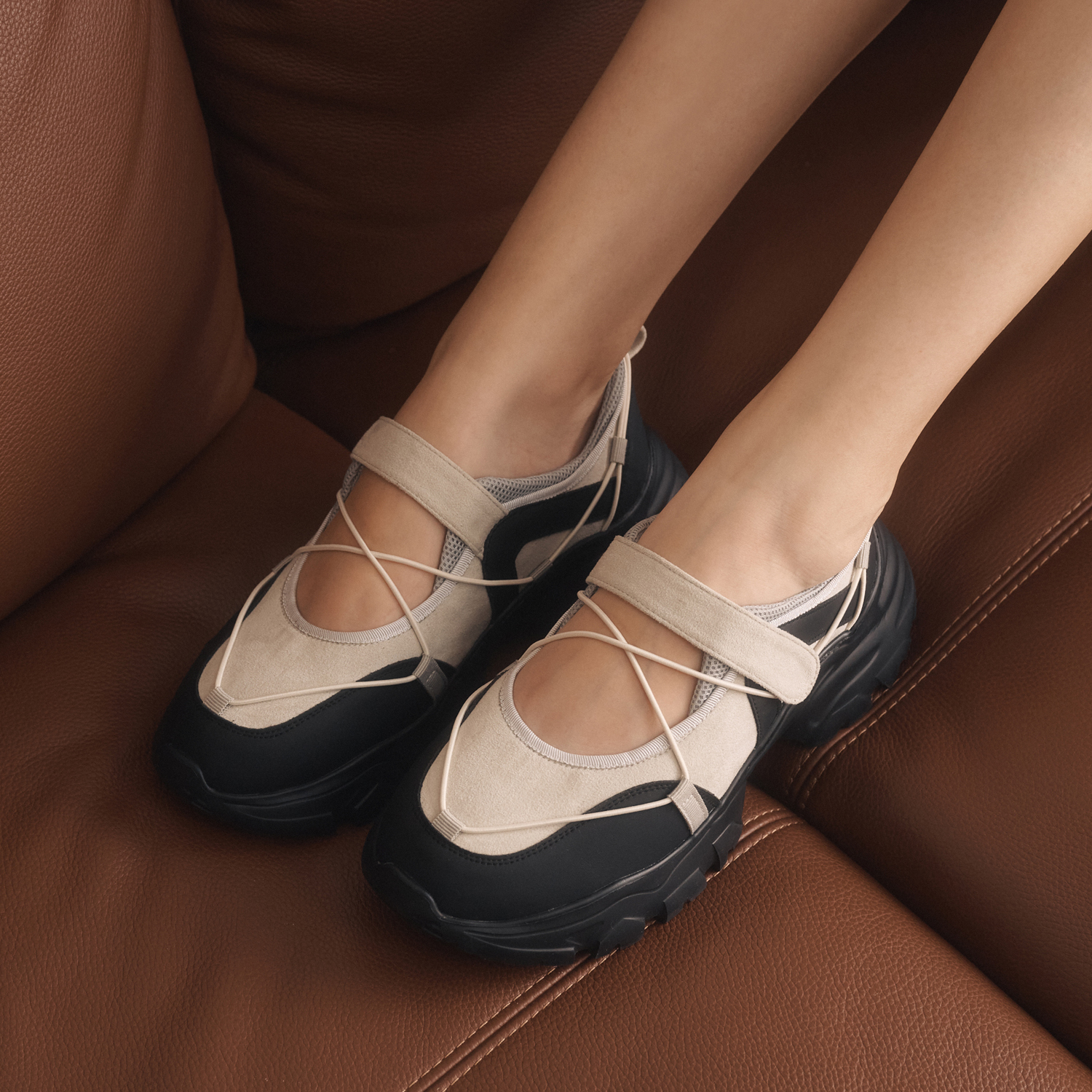 オデット ベルクロ スニーカー スエード 412430005 (5cm/3カラー)