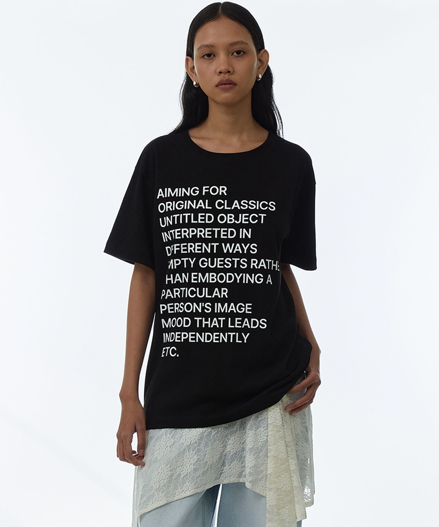 Lettering Archive T-shirts [Black]