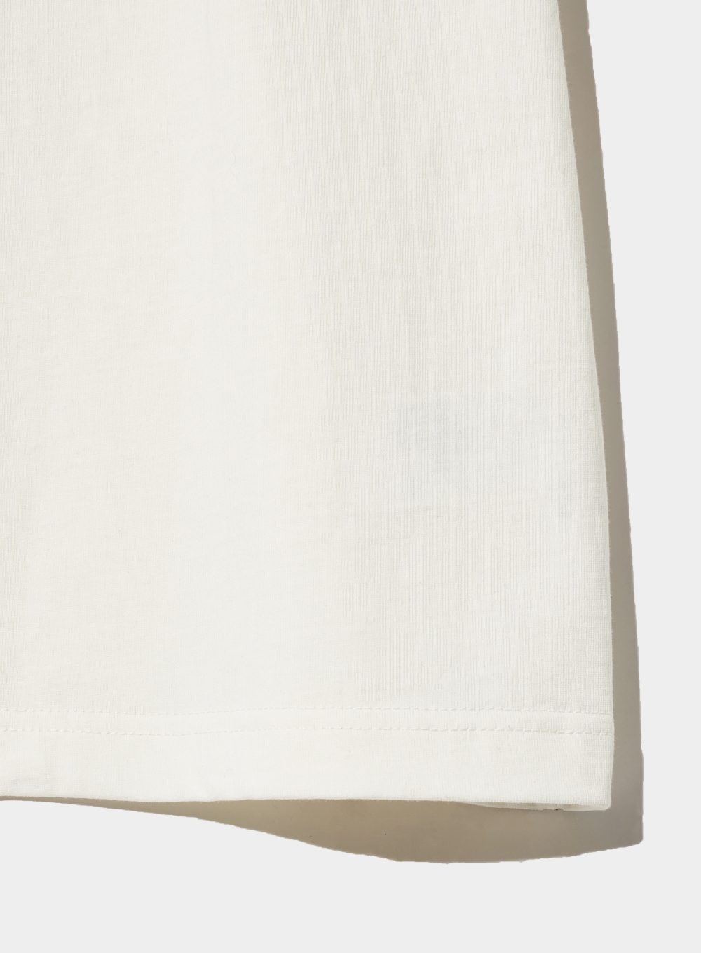 Satur Logo Voyage T-Shirt - Resort Ivory | ファッション通販