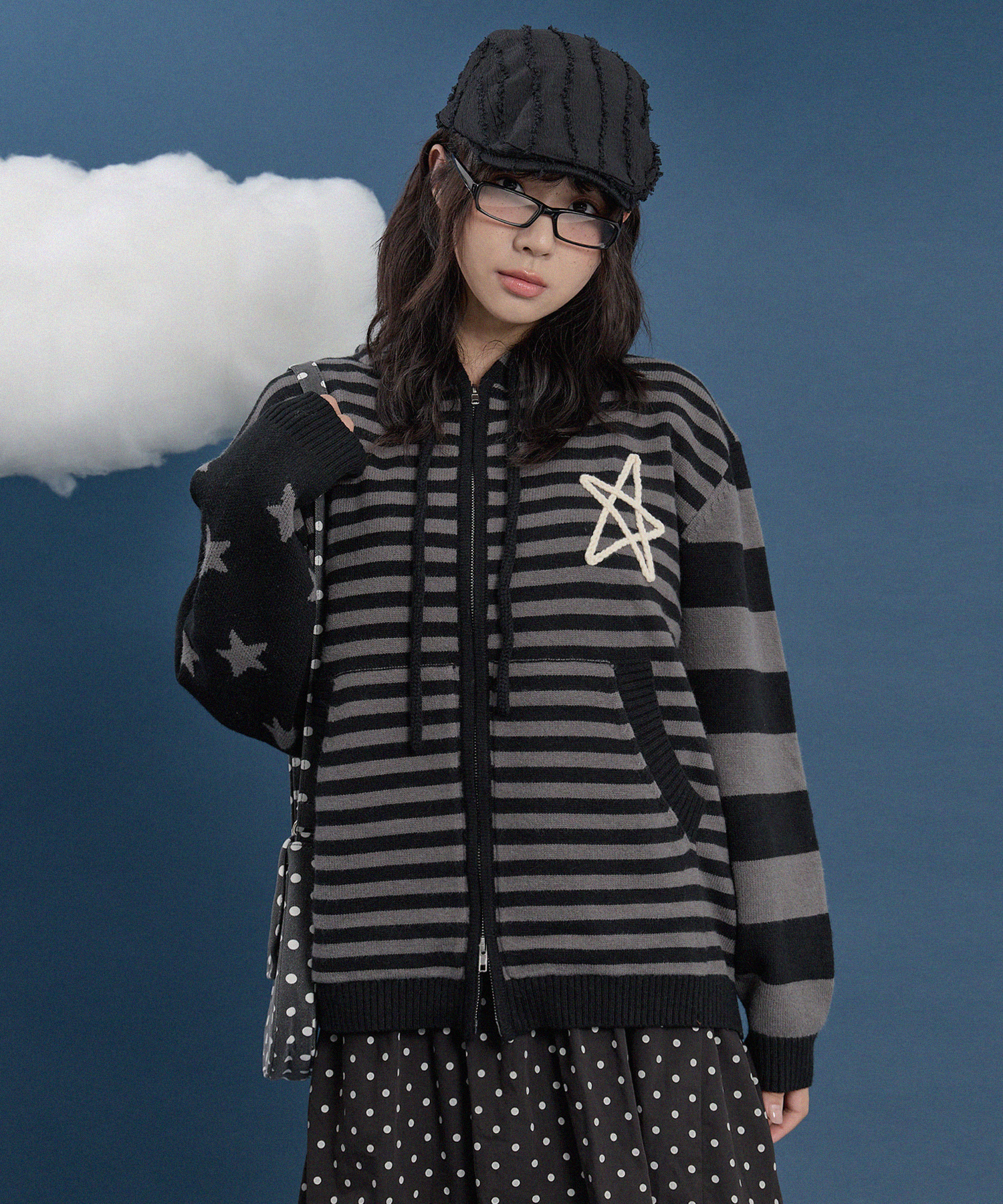 Stripe Star Hood Knit Zip Up BLACK