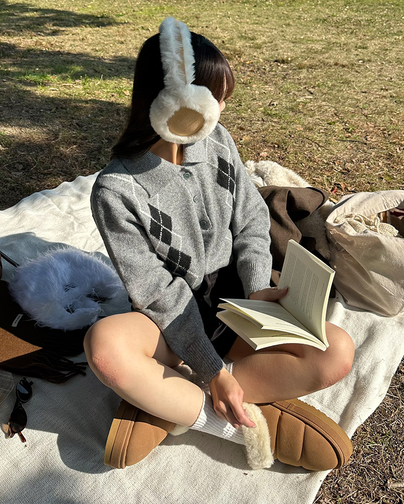 カラーネックアーガイルニット