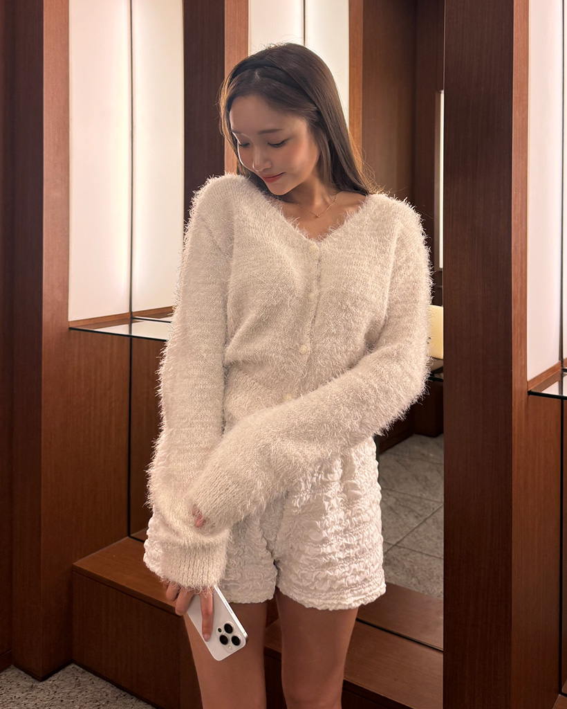 Vネックファーカーディガン | ファッション通販サイト NUGU